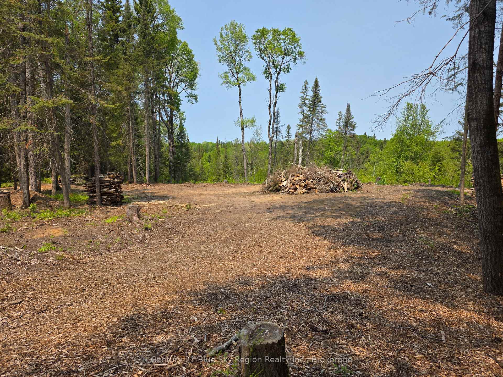 Photo 21 of 356 Hunt Line, Powassan — HOMEH