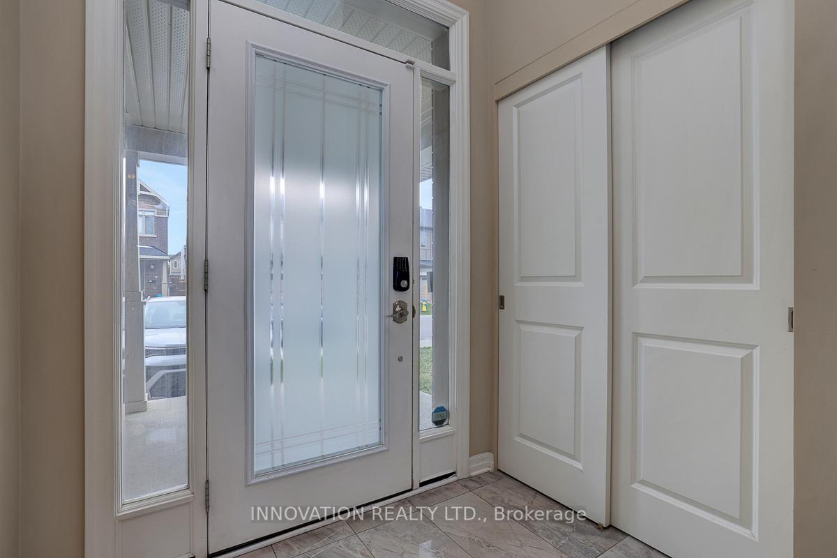Photo 3 of 561 Rioja Street, Ottawa, Kanata - Emerald Meadows/Trailwest — HOMEH