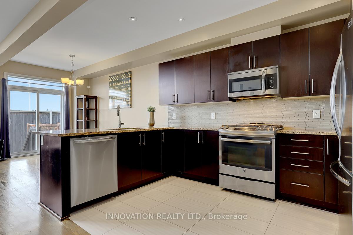 Photo 21 of 561 Rioja Street, Ottawa, Kanata - Emerald Meadows/Trailwest — HOMEH