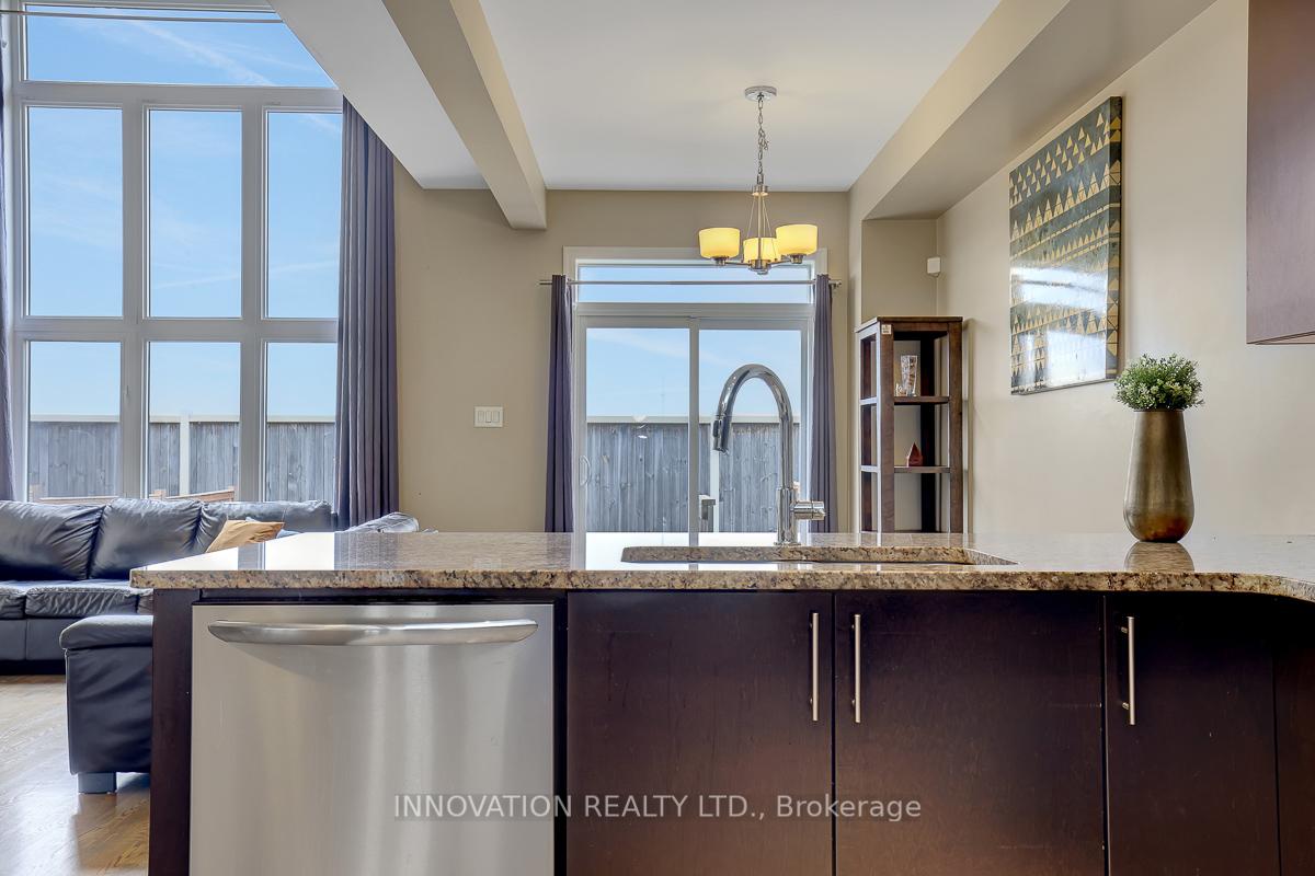 Photo 24 of 561 Rioja Street, Ottawa, Kanata - Emerald Meadows/Trailwest — HOMEH