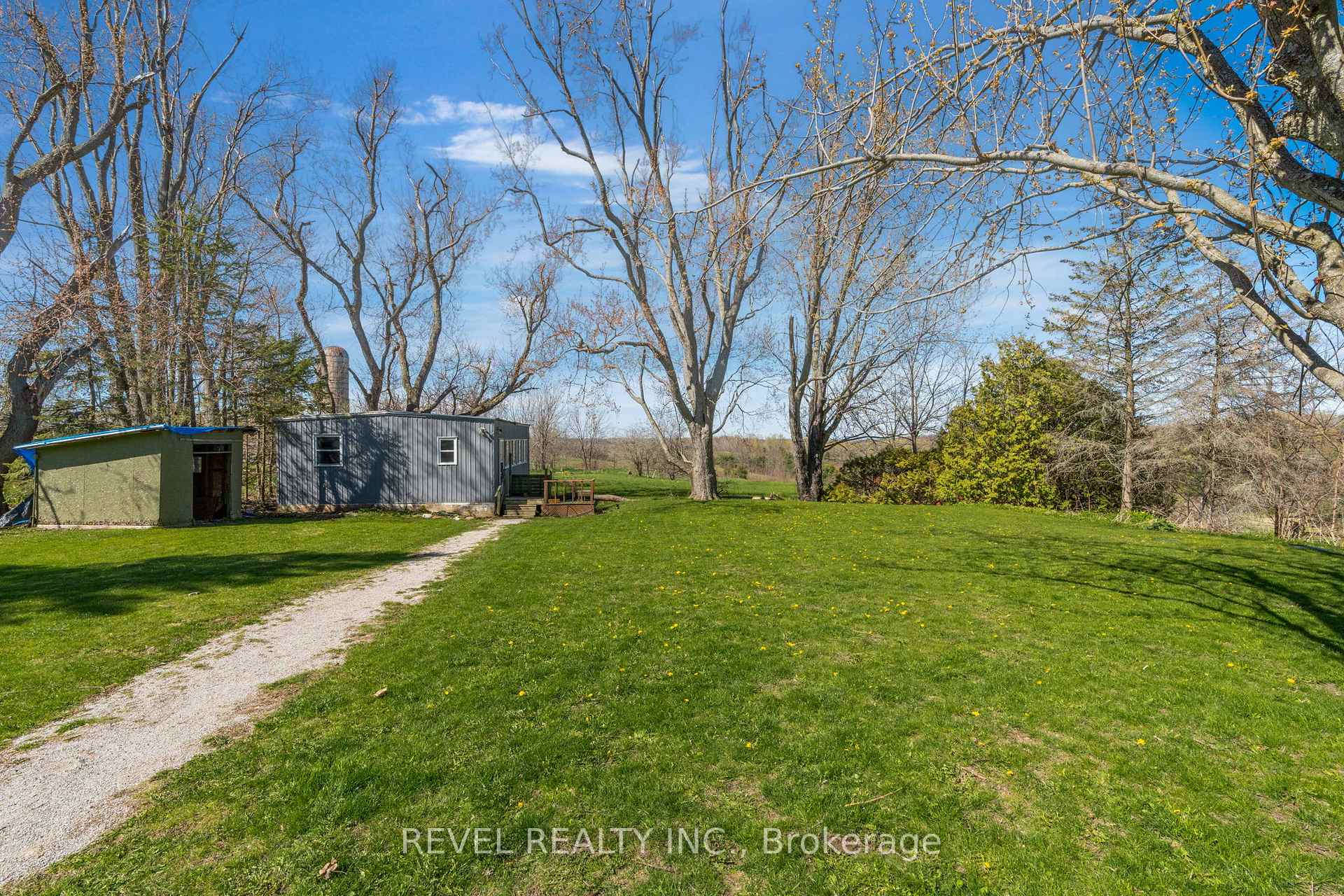 Photo 24 of 2940 Old Second Road S, Springwater, Midhurst — HOMEH