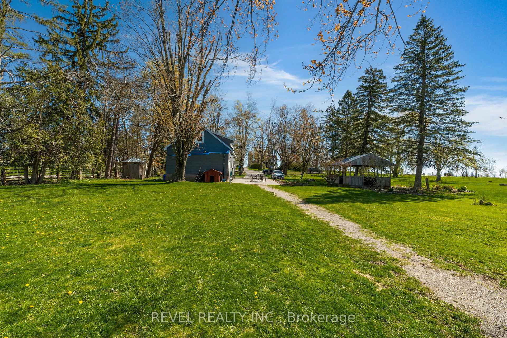 Photo 27 of 2940 Old Second Road S, Springwater, Midhurst — HOMEH