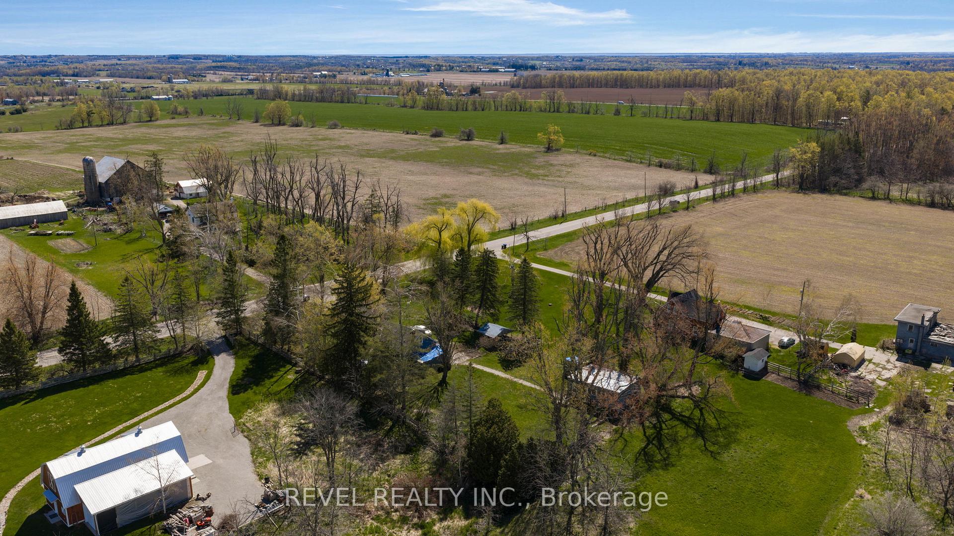 Photo 41 of 2940 Old Second Road S, Springwater, Midhurst — HOMEH