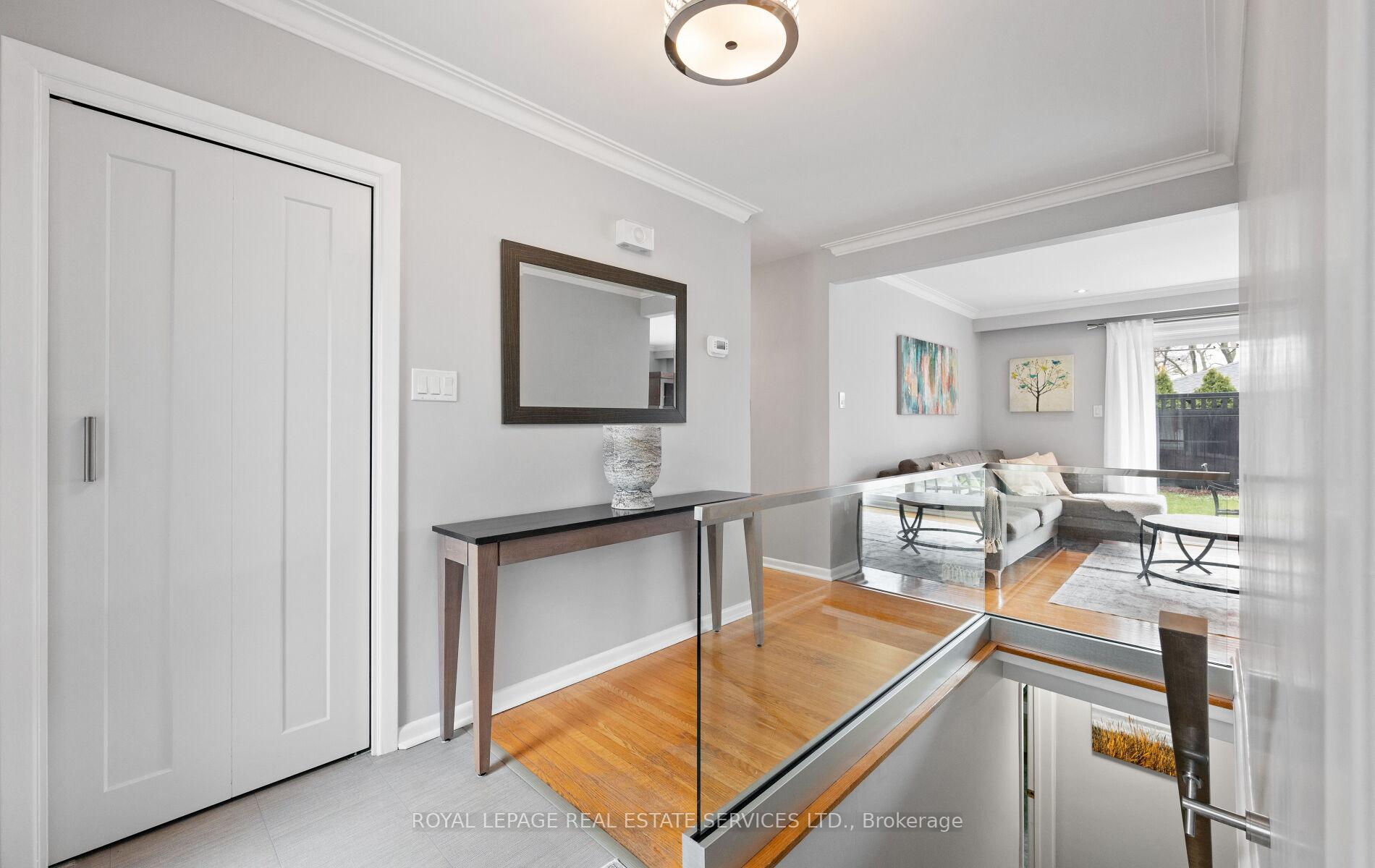 Photo 6 of 22 Arbroath Crescent, Etobicoke, Markland Wood — HOMEH