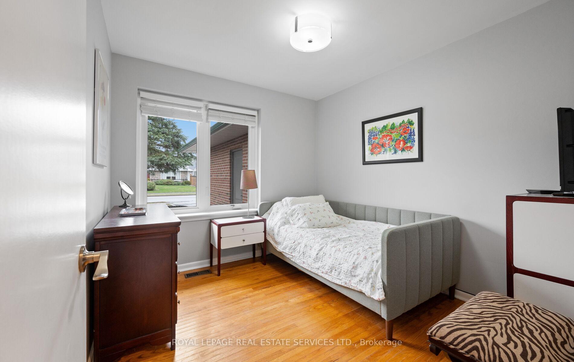 Photo 24 of 22 Arbroath Crescent, Etobicoke, Markland Wood — HOMEH