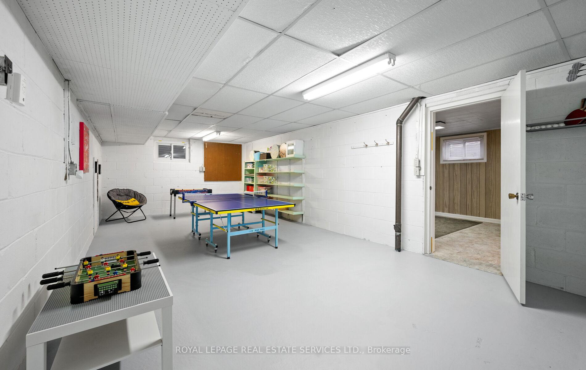 Photo 38 of 22 Arbroath Crescent, Etobicoke, Markland Wood — HOMEH