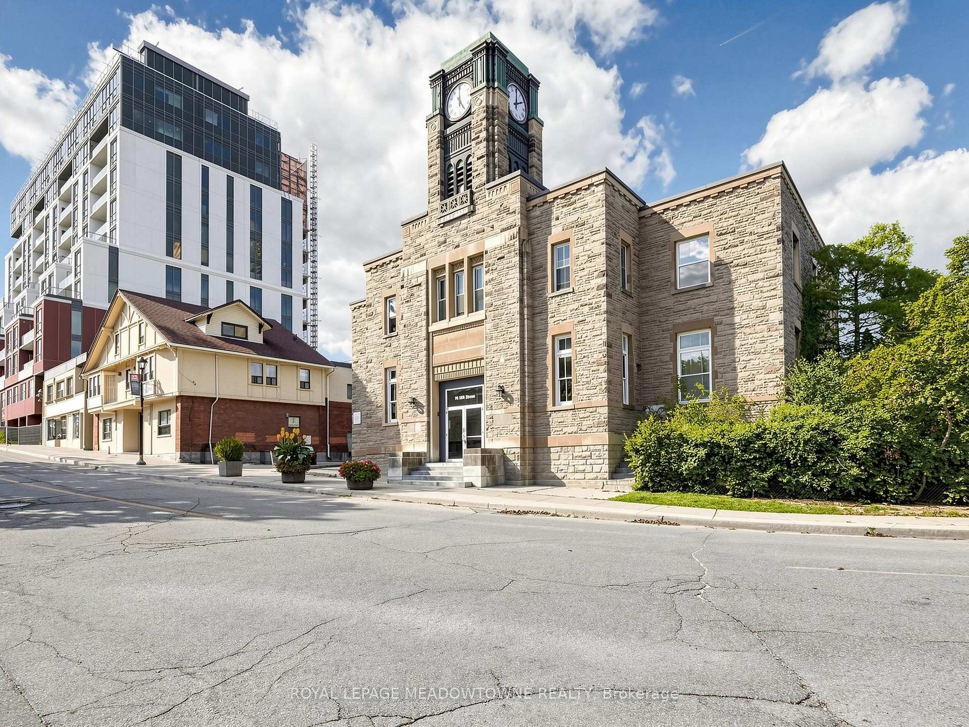 Photo 51 of Unit 2, 70 Mill Street, Halton Hills, Georgetown — HOMEH