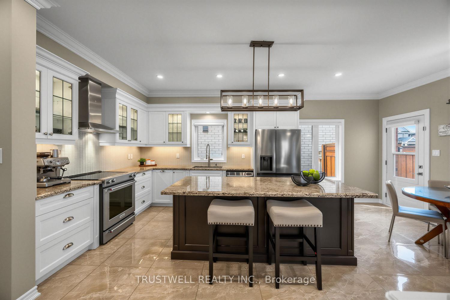 Photo 7 of 1295 Sim Place, Milton, Beaty — HOMEH