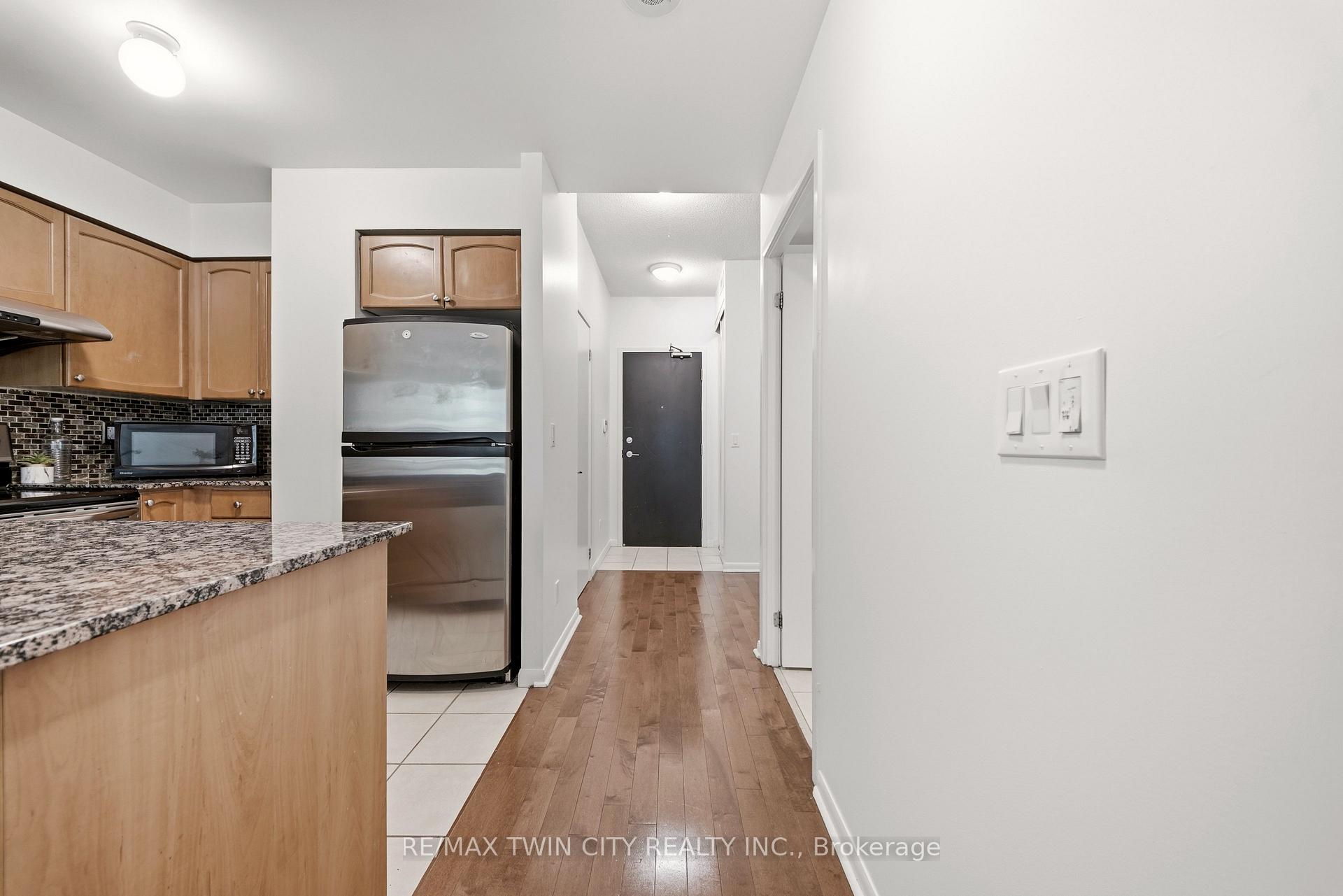 Photo 2 of Unit 2502, 231 Fort York Boulevard, Toronto, Niagara — HOMEH