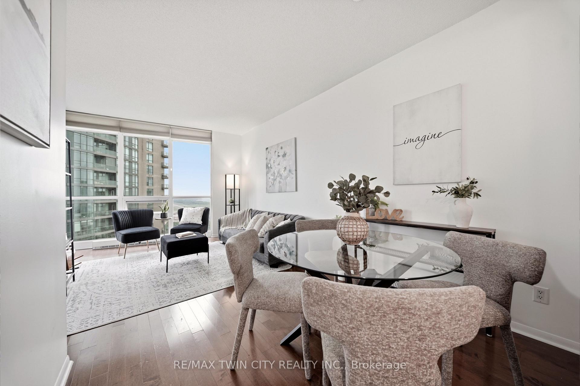Photo 7 of Unit 2502, 231 Fort York Boulevard, Toronto, Niagara — HOMEH