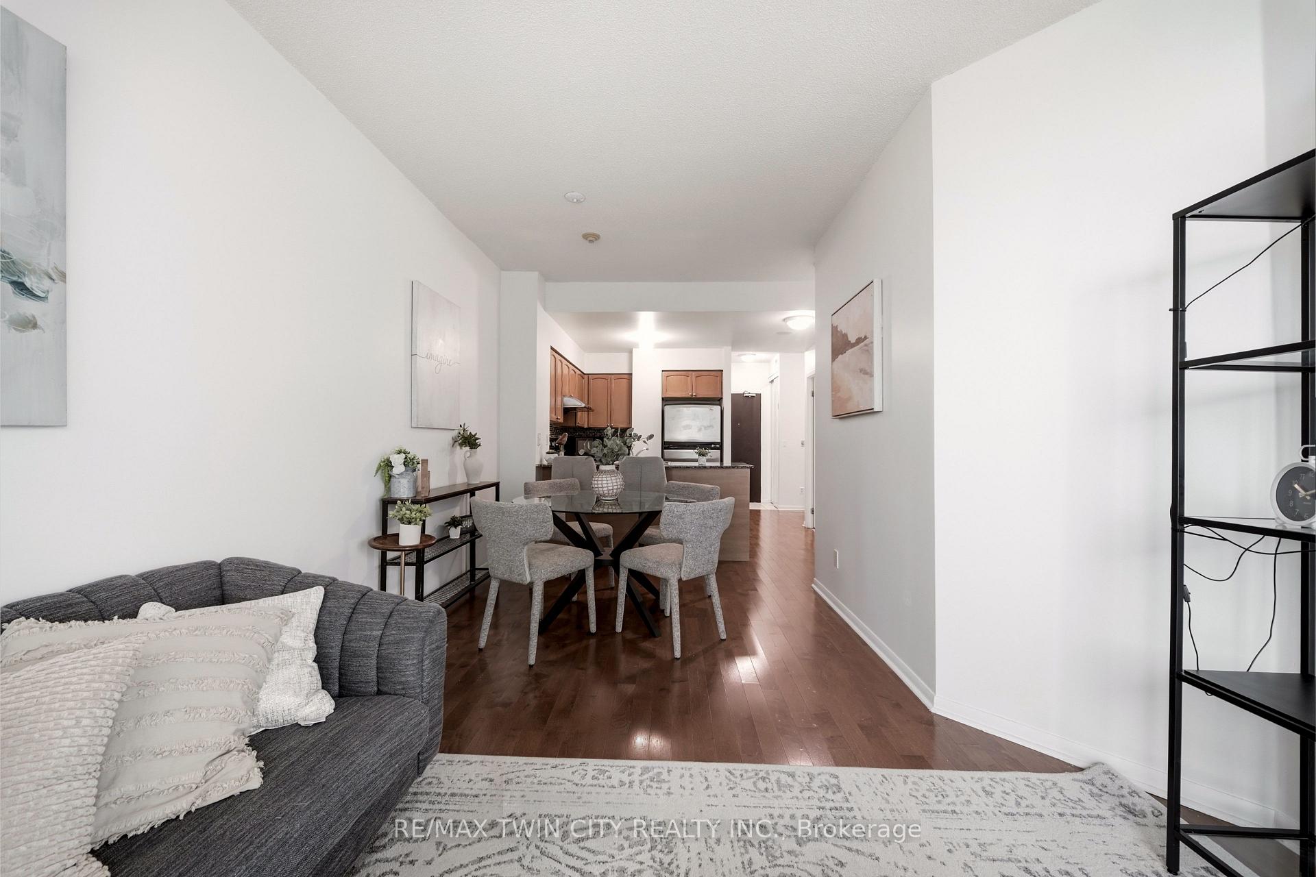 Photo 10 of Unit 2502, 231 Fort York Boulevard, Toronto, Niagara — HOMEH