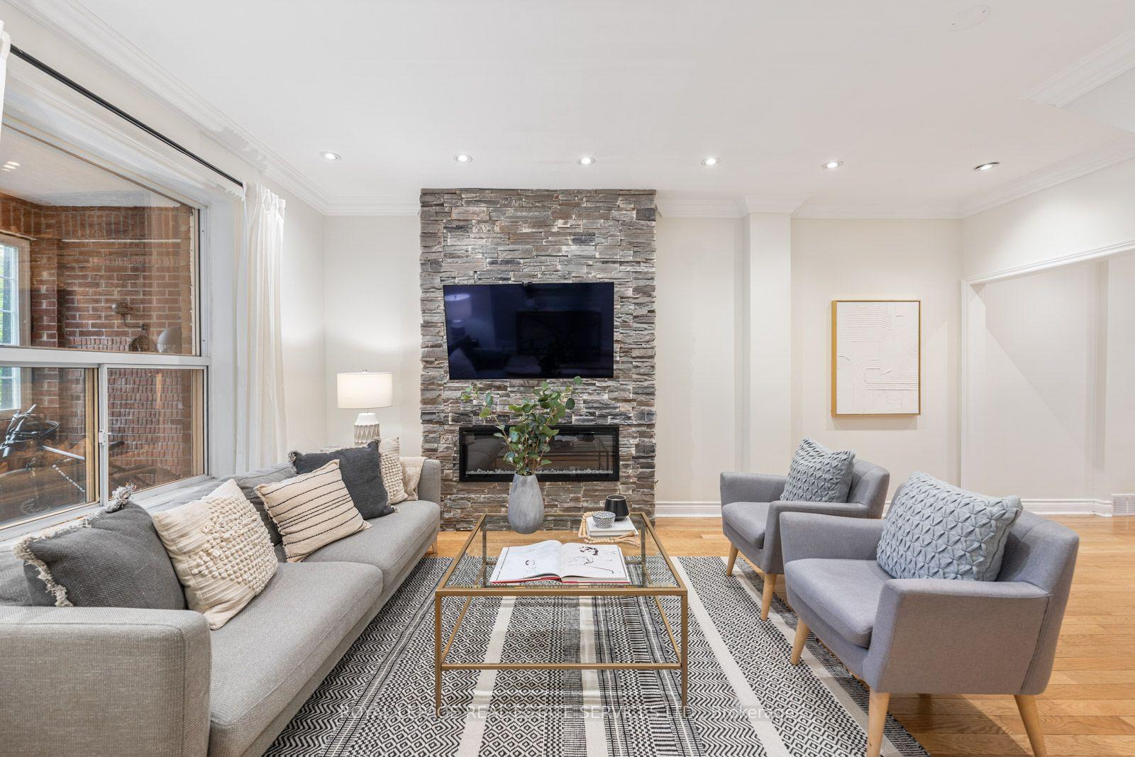 Photo 10 of 58 Pauline Avenue, Toronto, Dovercourt-Wallace Emerson-Junction — HOMEH