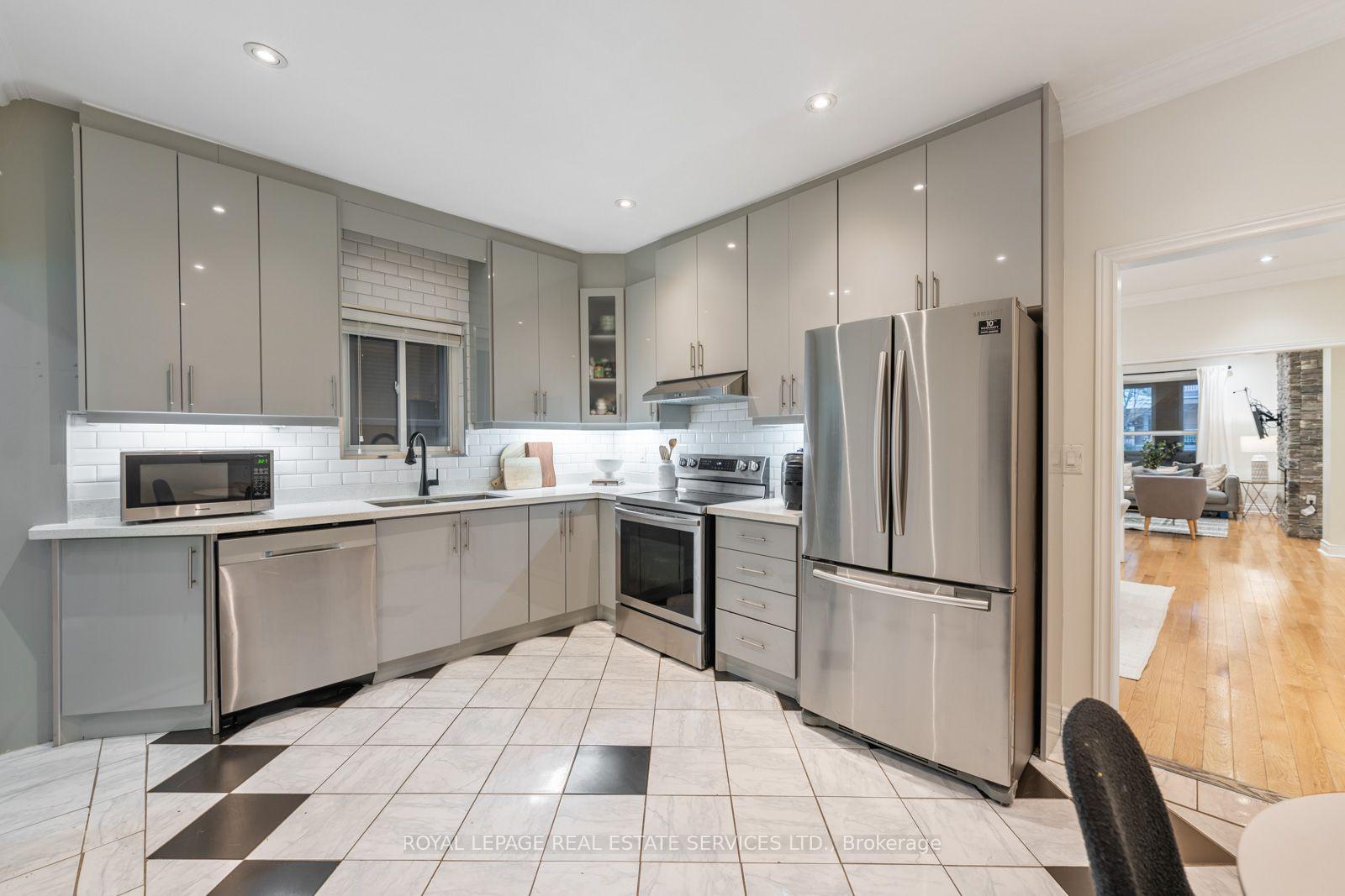 Photo 19 of 58 Pauline Avenue, Toronto, Dovercourt-Wallace Emerson-Junction — HOMEH