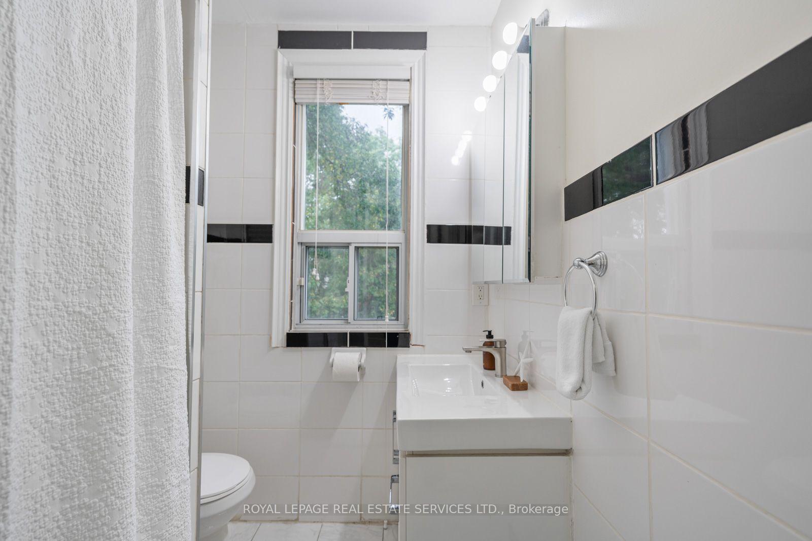 Photo 37 of 58 Pauline Avenue, Toronto, Dovercourt-Wallace Emerson-Junction — HOMEH