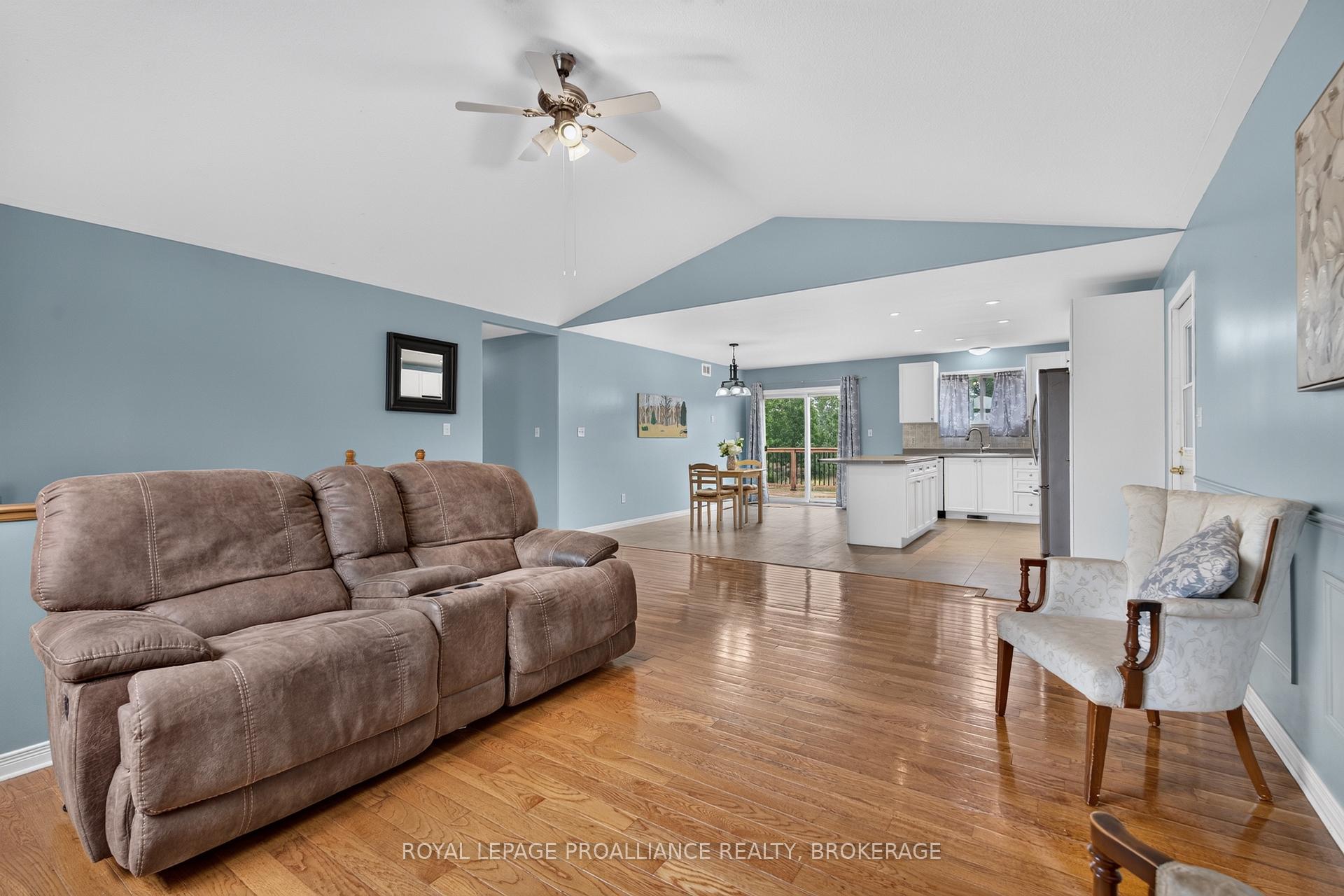 Photo 7 of 1023 Brown's Road, Frontenac, Frontenac Centre — HOMEH