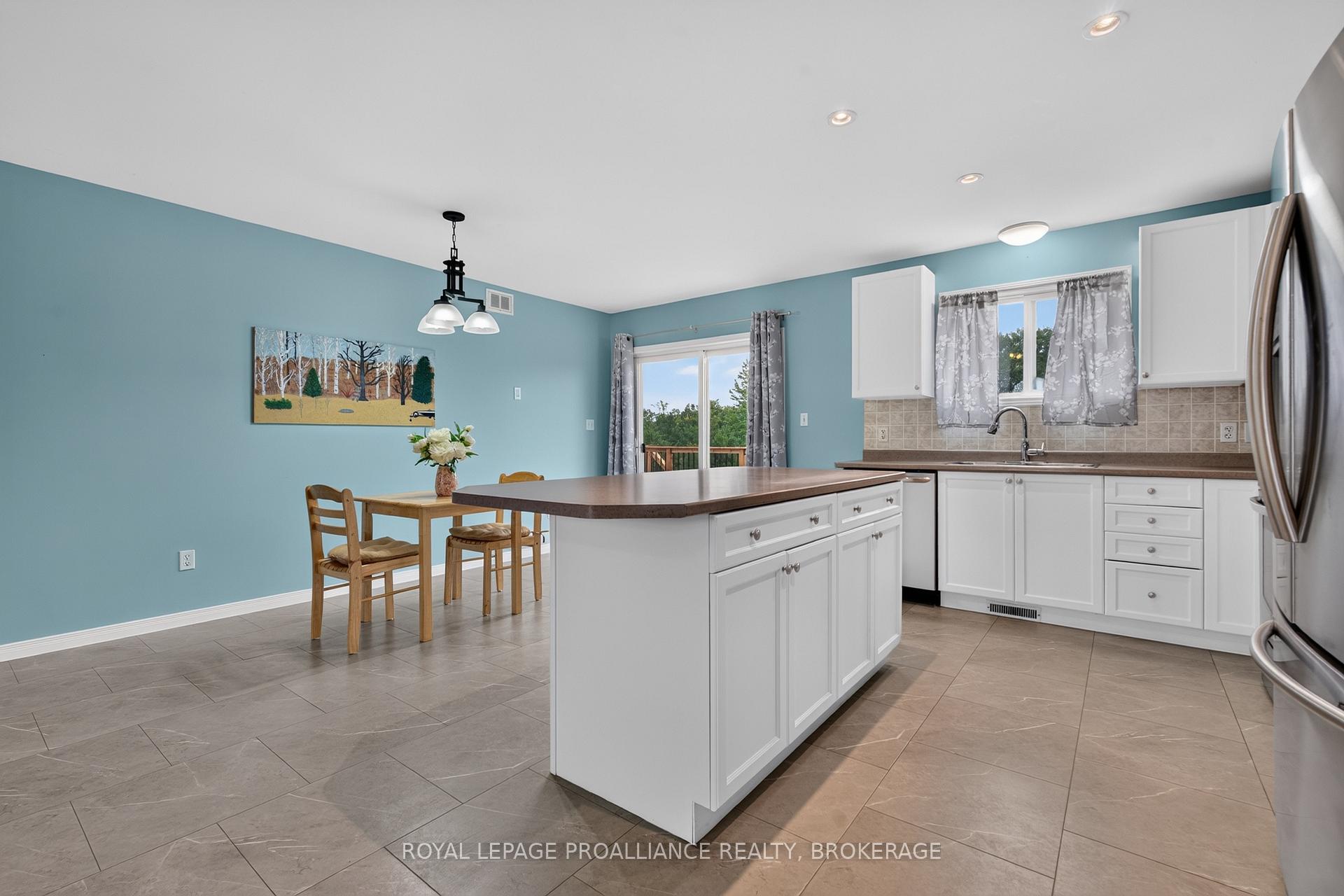 Photo 13 of 1023 Brown's Road, Frontenac, Frontenac Centre — HOMEH