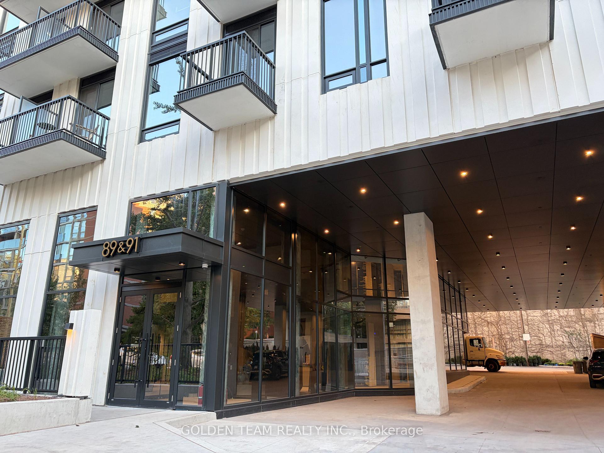 Photo 4 of 89 Montclair Avenue, Toronto, Forest Hill South — HOMEH