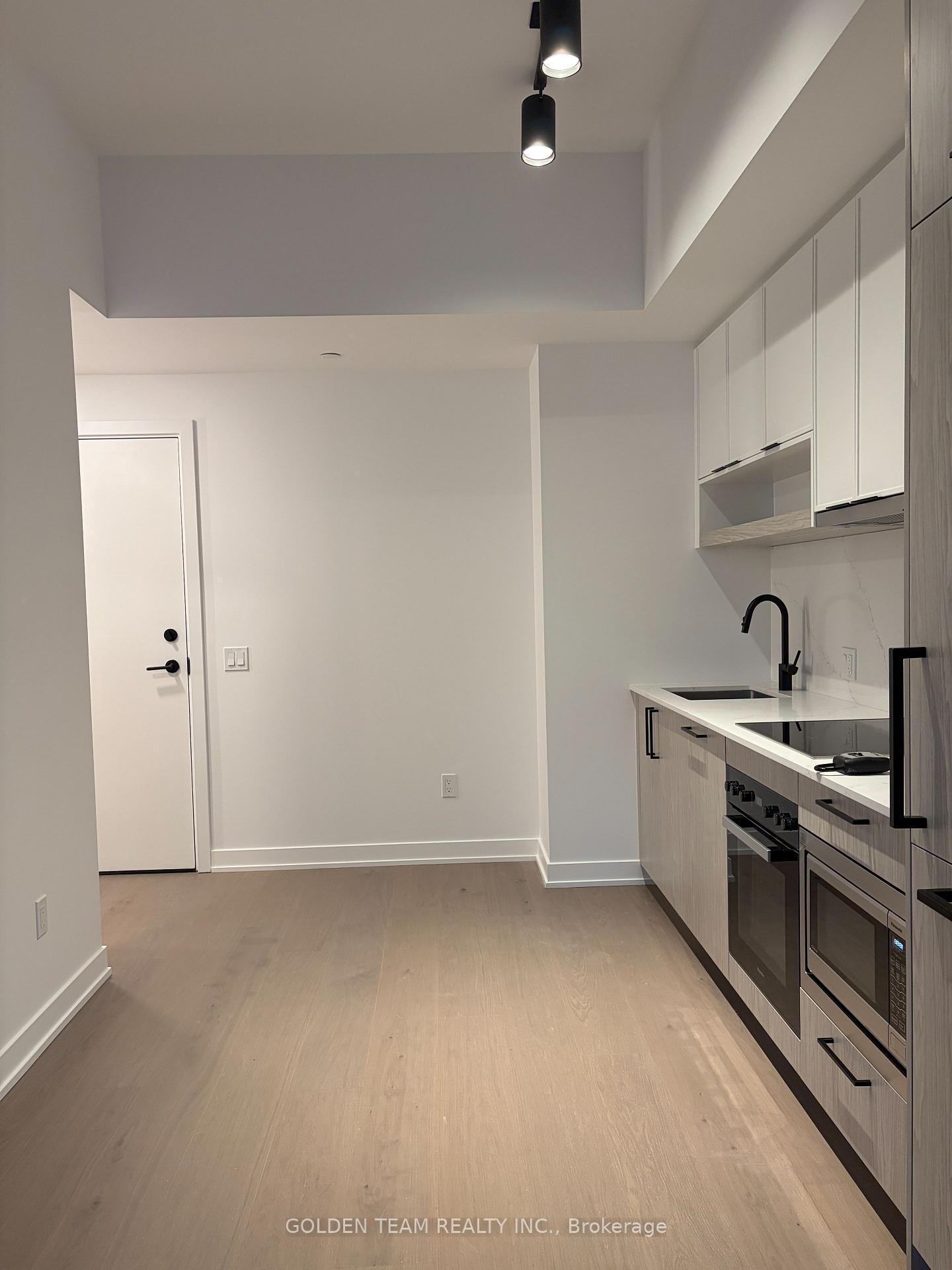 Photo 13 of 89 Montclair Avenue, Toronto, Forest Hill South — HOMEH