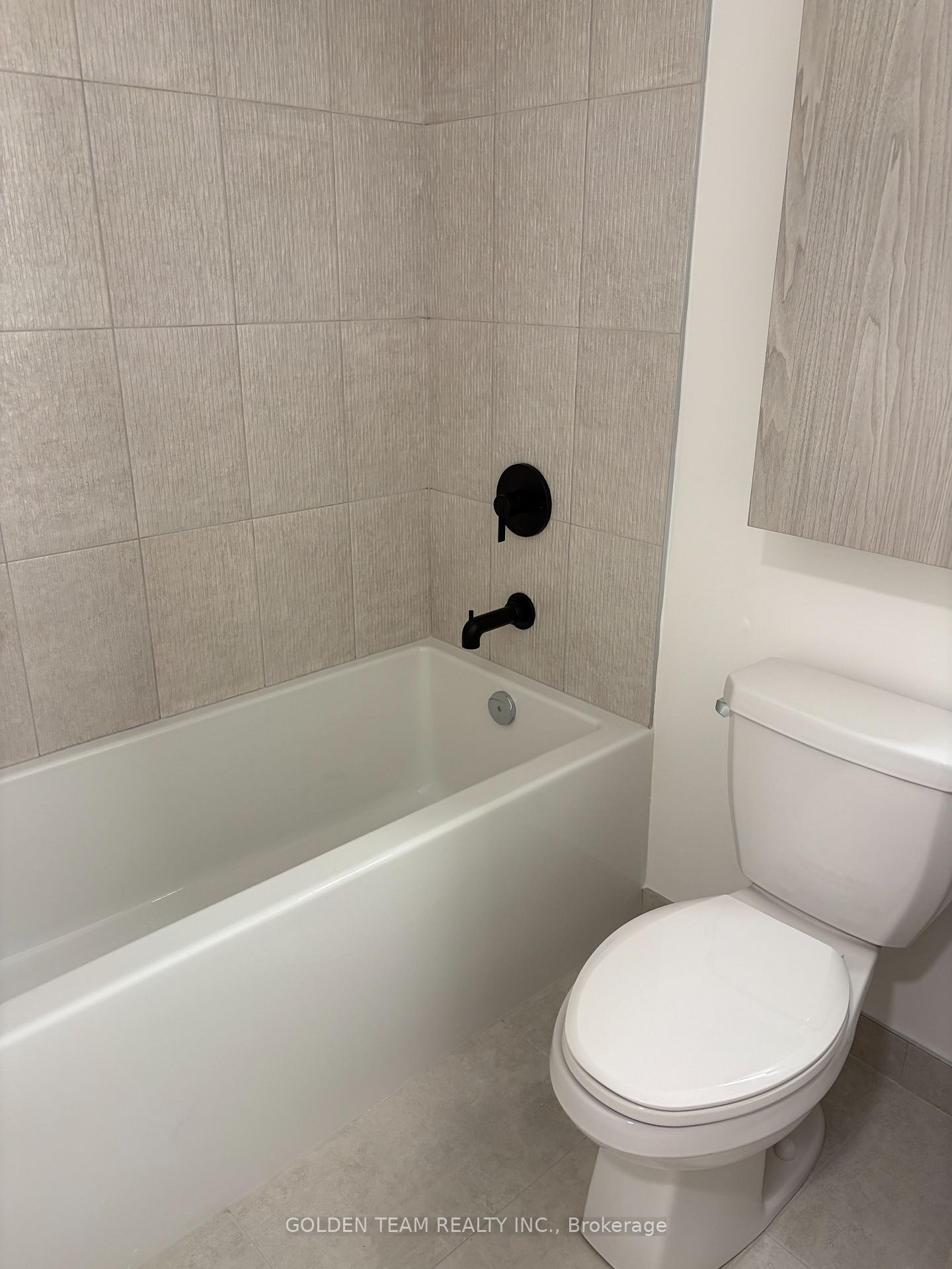 Photo 27 of 89 Montclair Avenue, Toronto, Forest Hill South — HOMEH