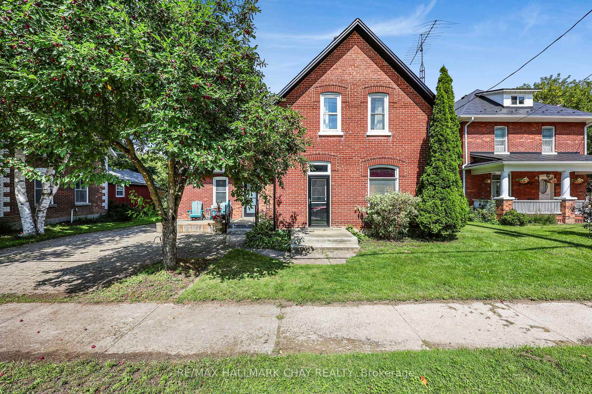 Photo of 8128 Main Street