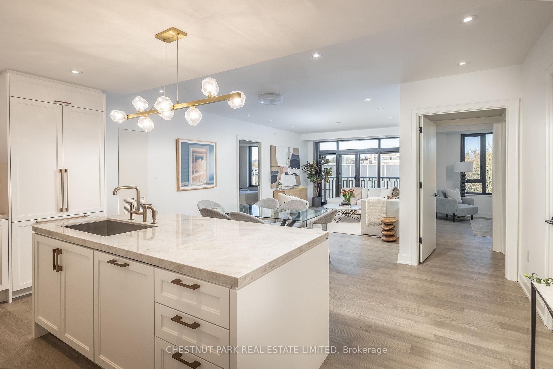 Photo 5 of Unit 408, 1 Strathgowan Avenue, Toronto, Lawrence Park South — HOMEH