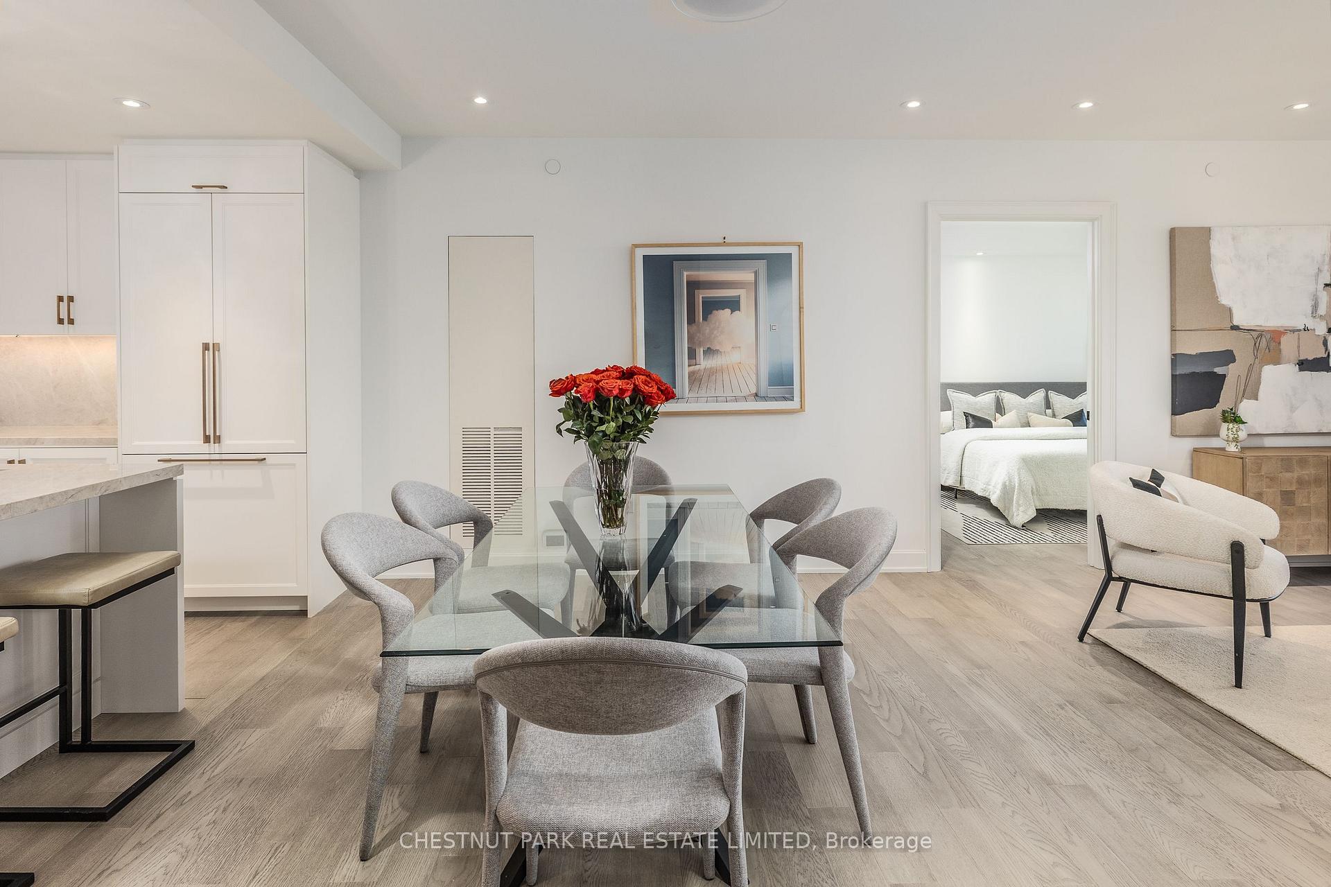 Photo 6 of Unit 408, 1 Strathgowan Avenue, Toronto, Lawrence Park South — HOMEH