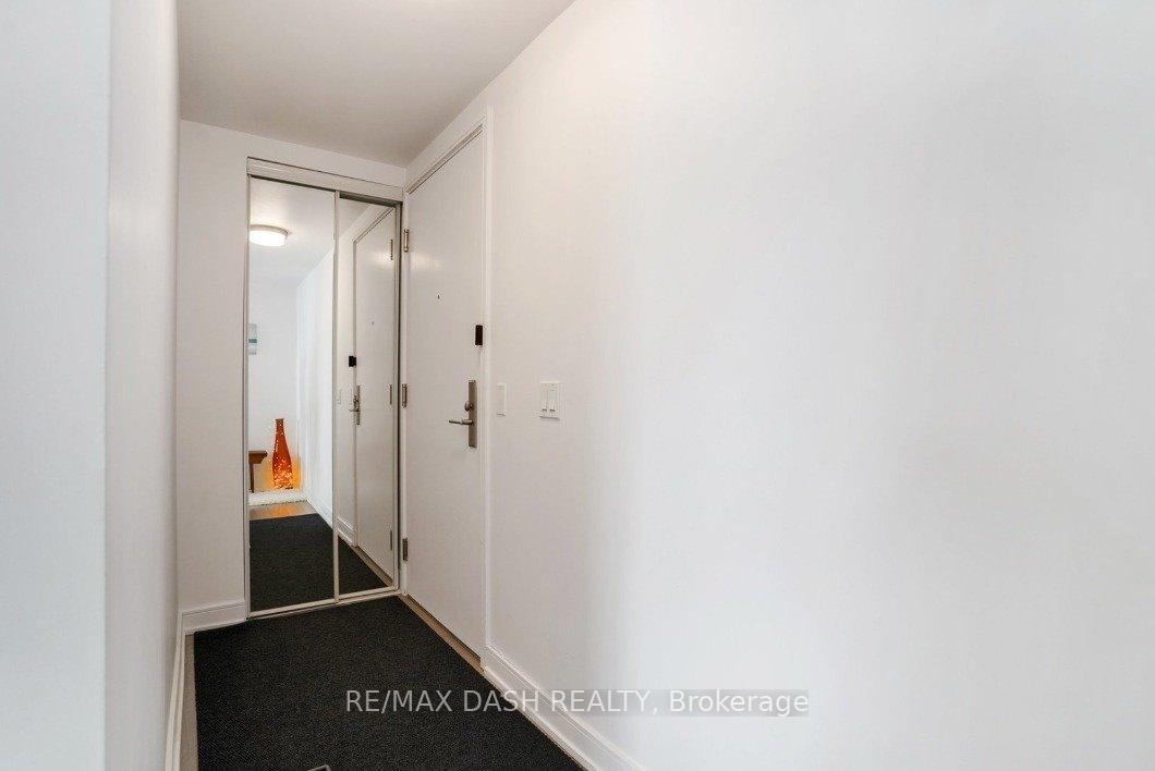 Photo 5 of Unit 2207, 20 Thomas Riley Road, Etobicoke, Islington-City Centre West — HOMEH