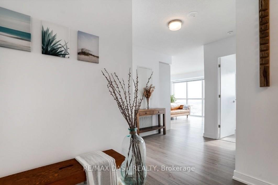 Photo 6 of Unit 2207, 20 Thomas Riley Road, Etobicoke, Islington-City Centre West — HOMEH