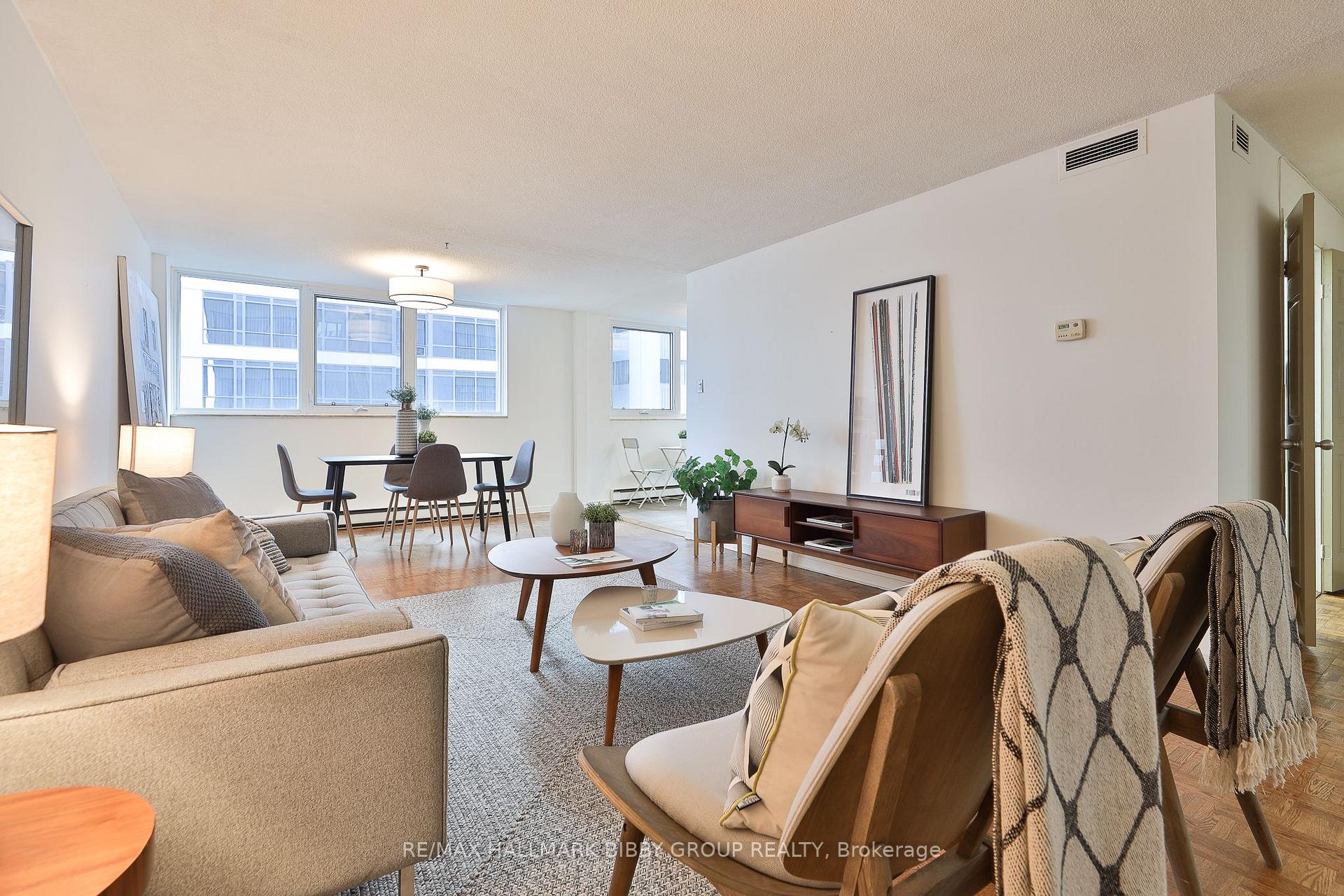 Photo 4 of Unit 1007, 360 Bloor Street E, Toronto, Rosedale-Moore Park — HOMEH