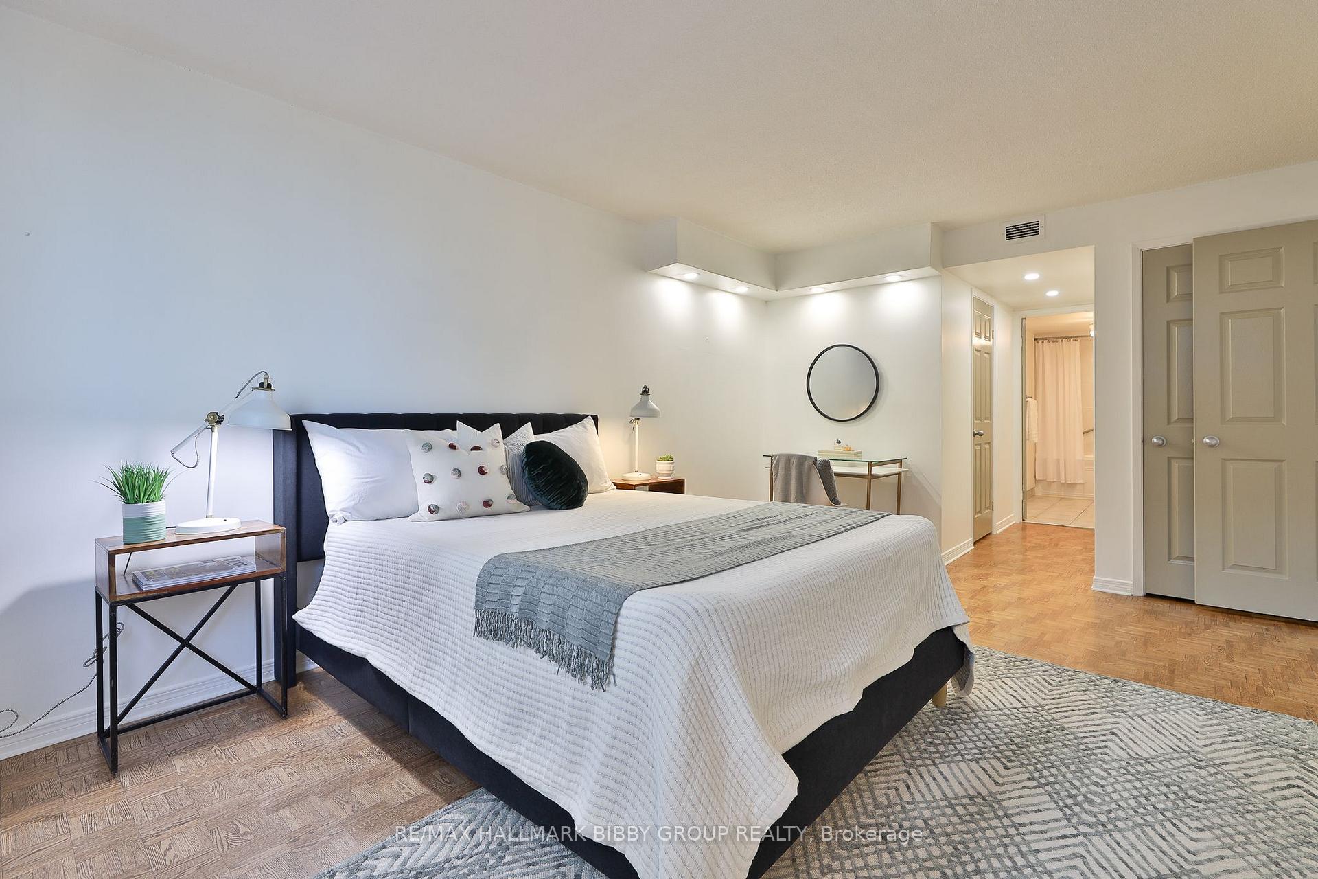 Photo 19 of Unit 1007, 360 Bloor Street E, Toronto, Rosedale-Moore Park — HOMEH