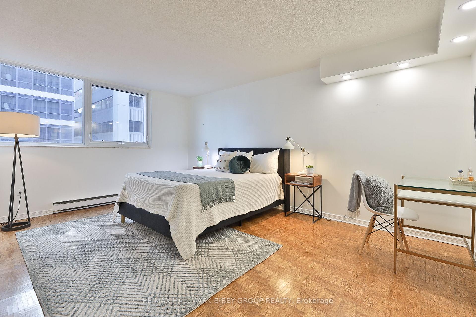 Photo 20 of Unit 1007, 360 Bloor Street E, Toronto, Rosedale-Moore Park — HOMEH