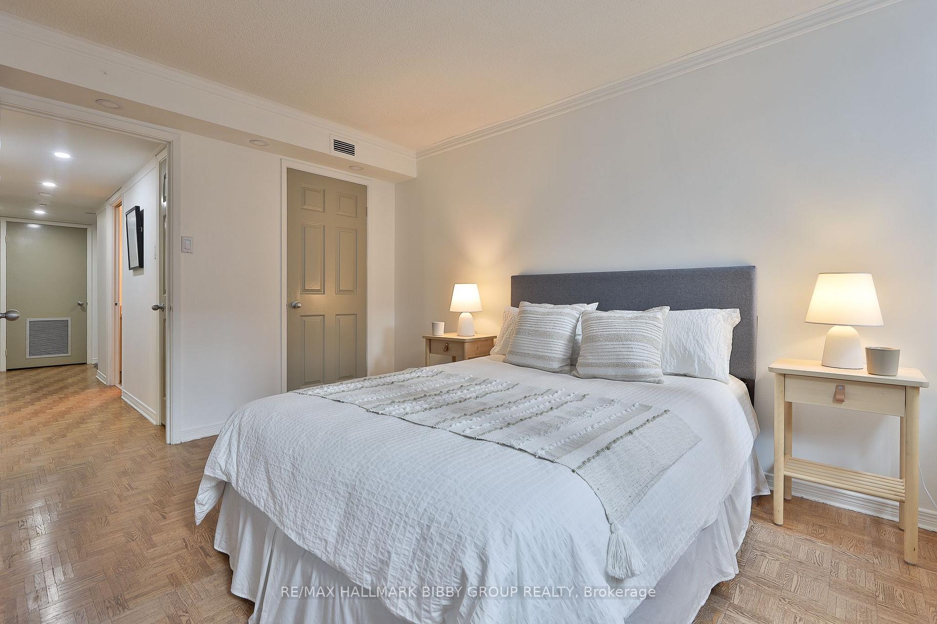Photo 28 of Unit 1007, 360 Bloor Street E, Toronto, Rosedale-Moore Park — HOMEH