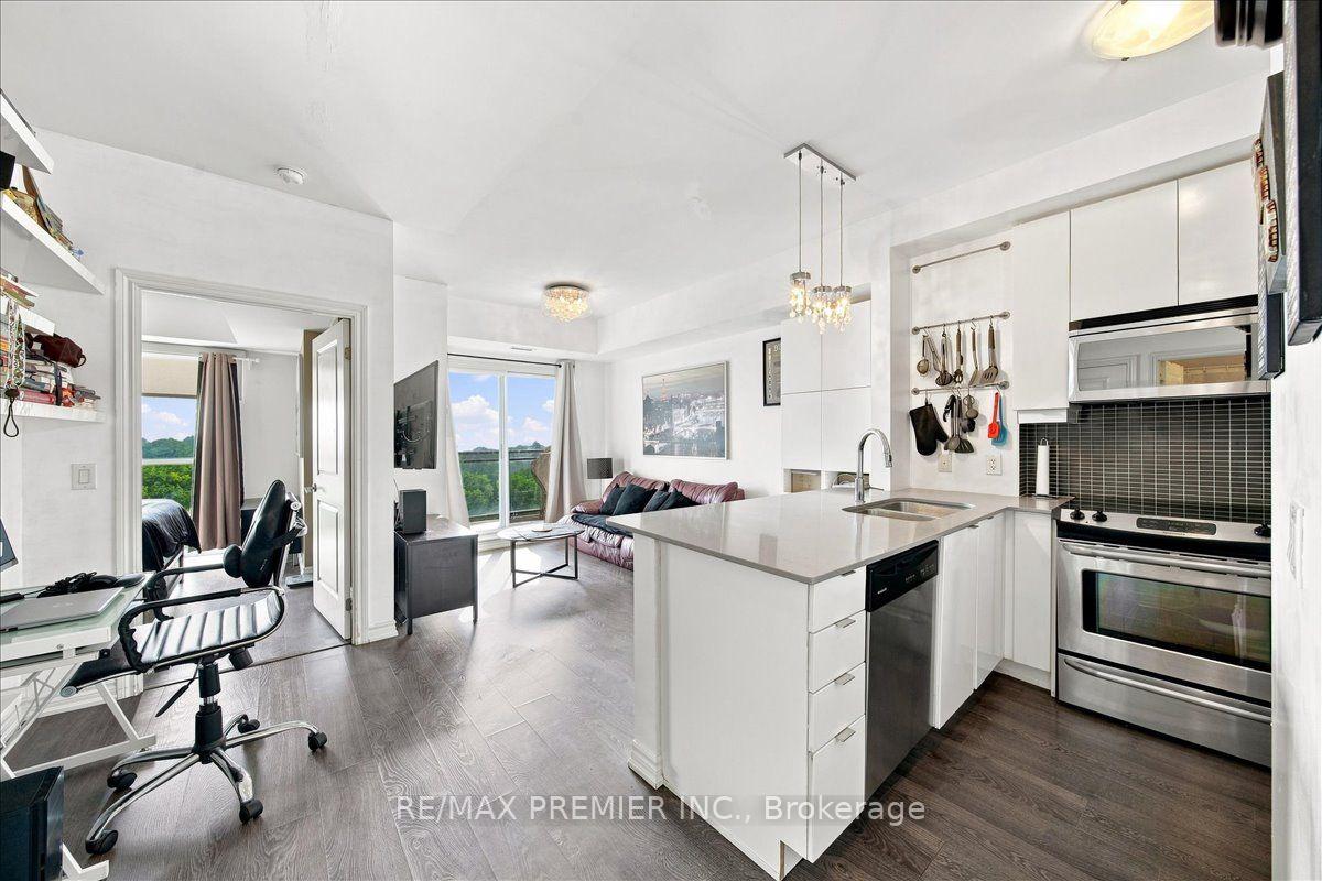 Photo 3 of Unit 708, 7730 Kipling Avenue, Vaughan, Vaughan Grove — HOMEH