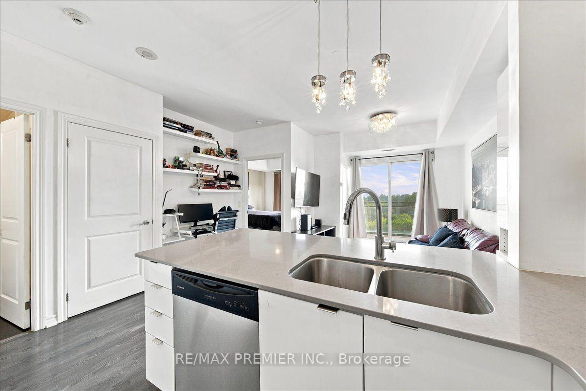 Photo 4 of Unit 708, 7730 Kipling Avenue, Vaughan, Vaughan Grove — HOMEH