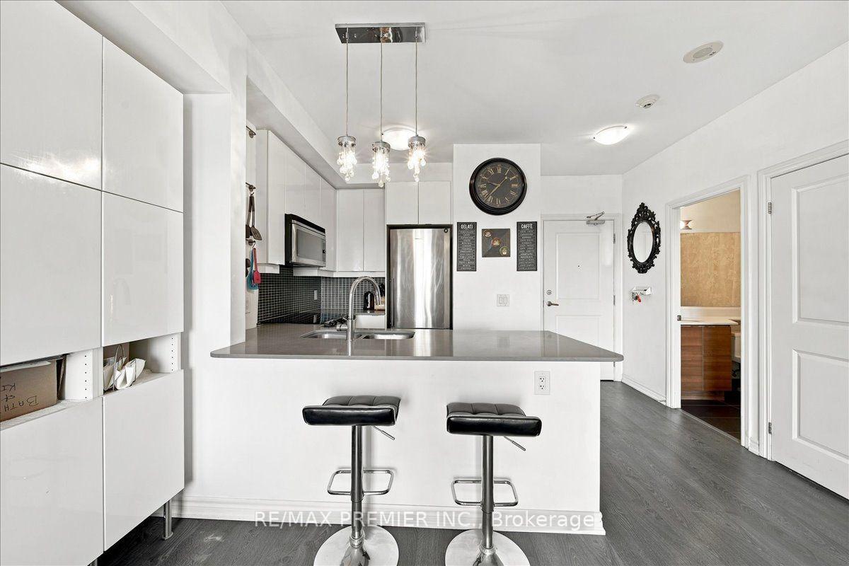 Photo 6 of Unit 708, 7730 Kipling Avenue, Vaughan, Vaughan Grove — HOMEH