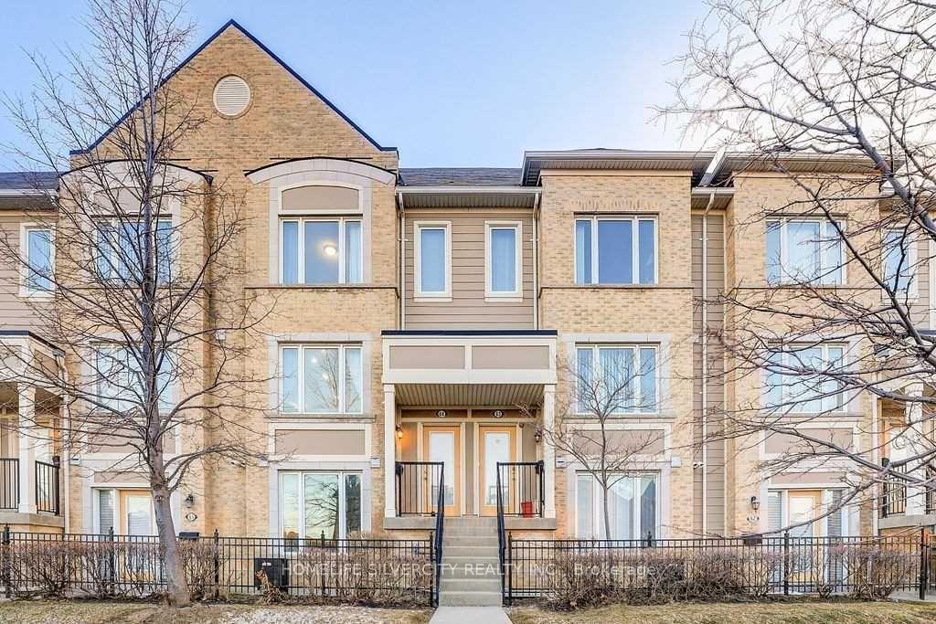 Photo 1 of Unit 64, 60 Fairwood Circle, Brampton, Sandringham-Wellington — HOMEH