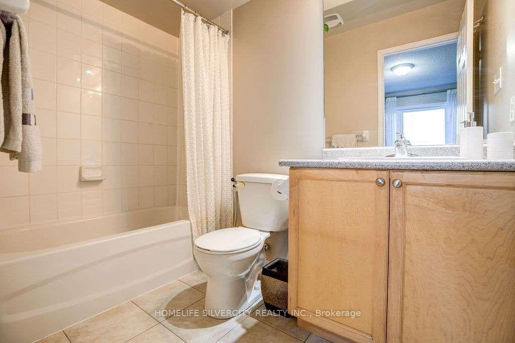 Photo 9 of Unit 64, 60 Fairwood Circle, Brampton, Sandringham-Wellington — HOMEH