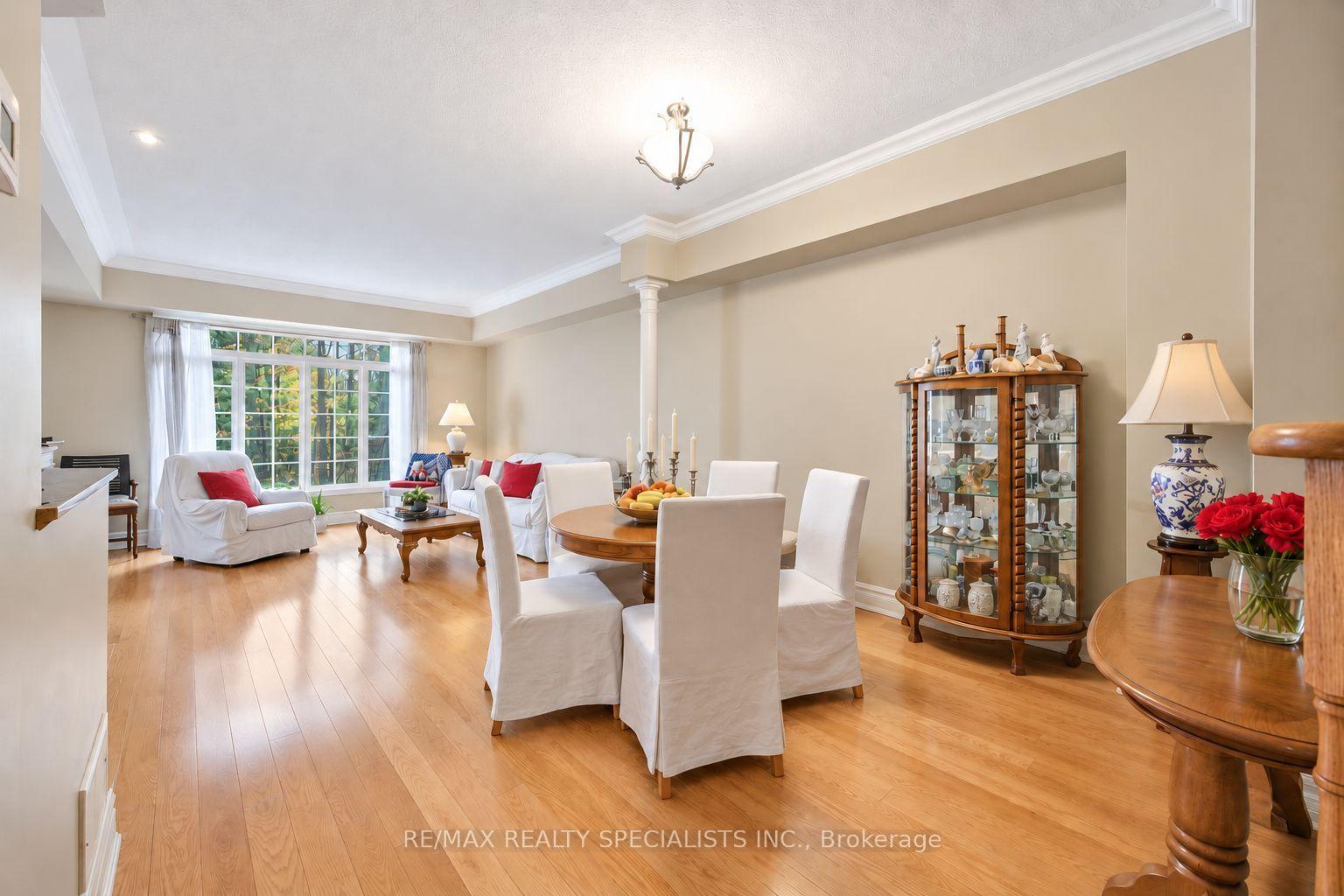 Photo 8 of Unit 35, 2000 The Collegeway, Mississauga, Erin Mills — HOMEH