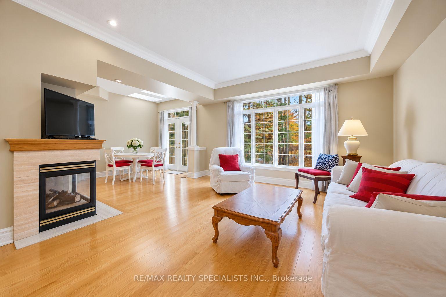 Photo 9 of Unit 35, 2000 The Collegeway, Mississauga, Erin Mills — HOMEH