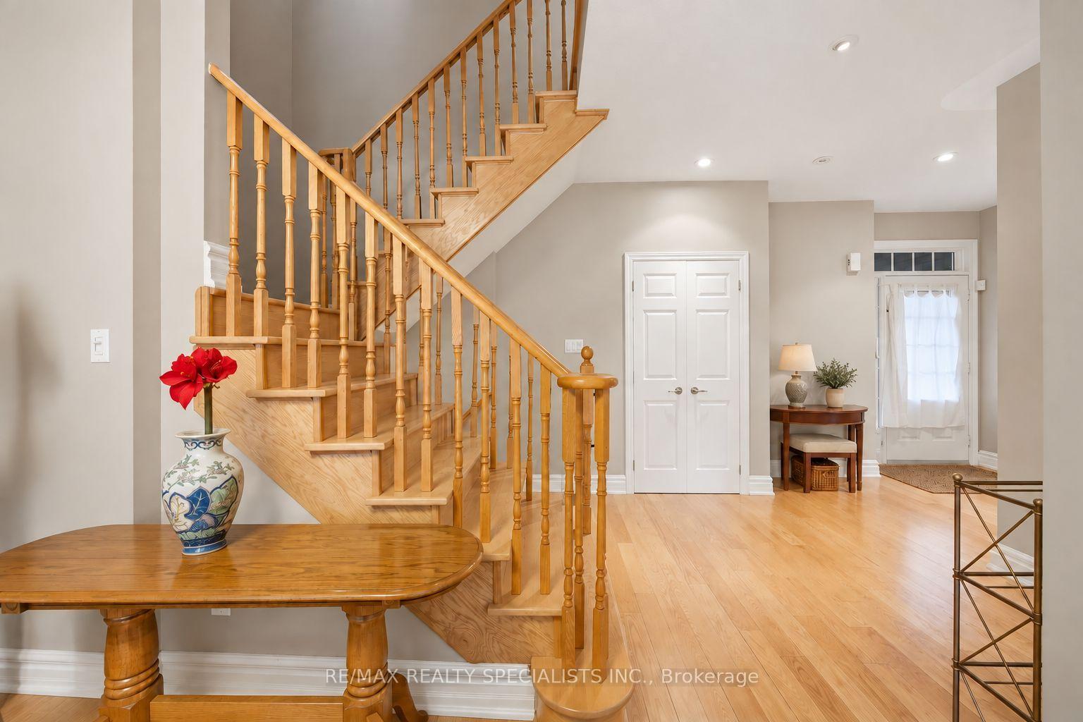 Photo 10 of Unit 35, 2000 The Collegeway, Mississauga, Erin Mills — HOMEH