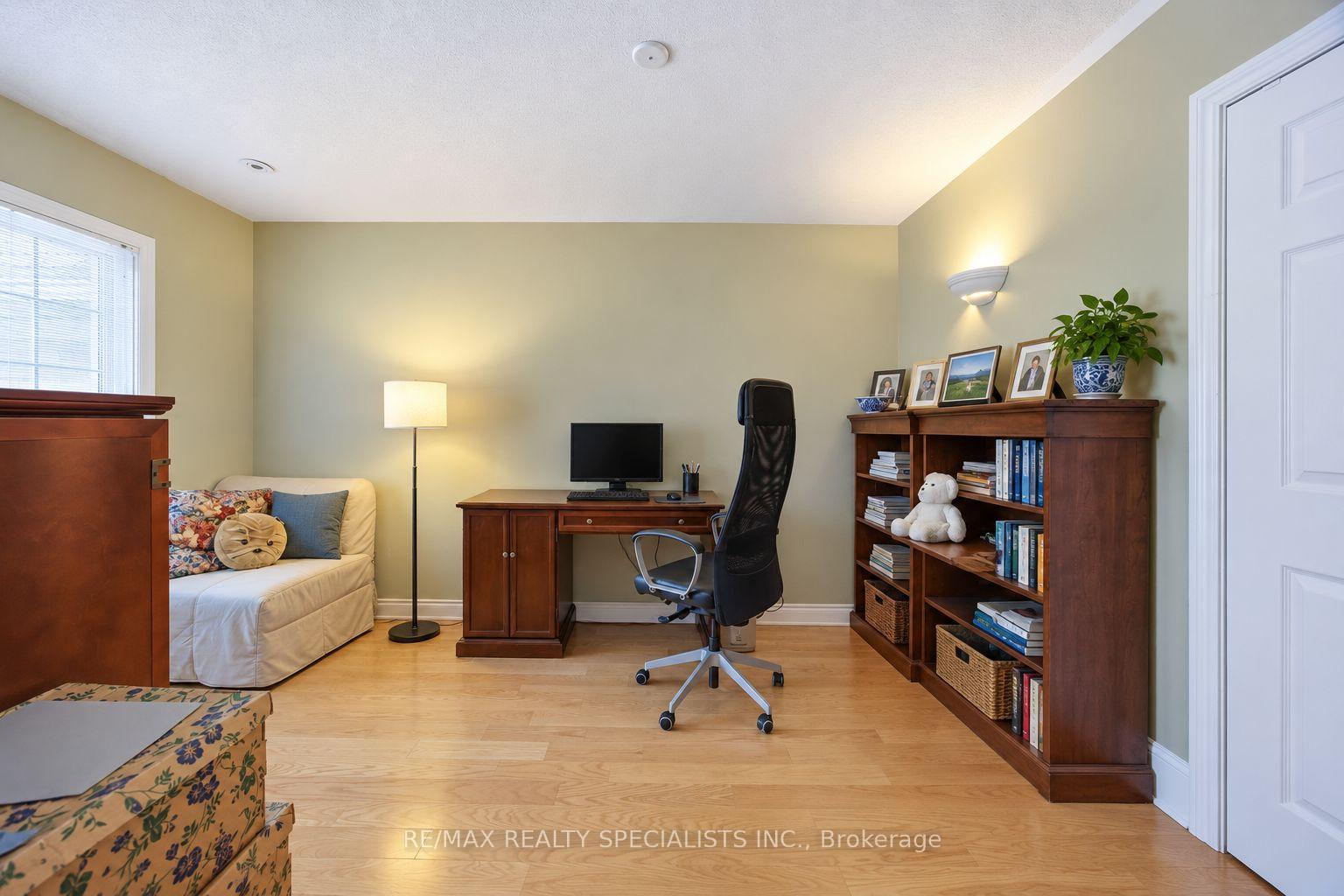 Photo 11 of Unit 35, 2000 The Collegeway, Mississauga, Erin Mills — HOMEH