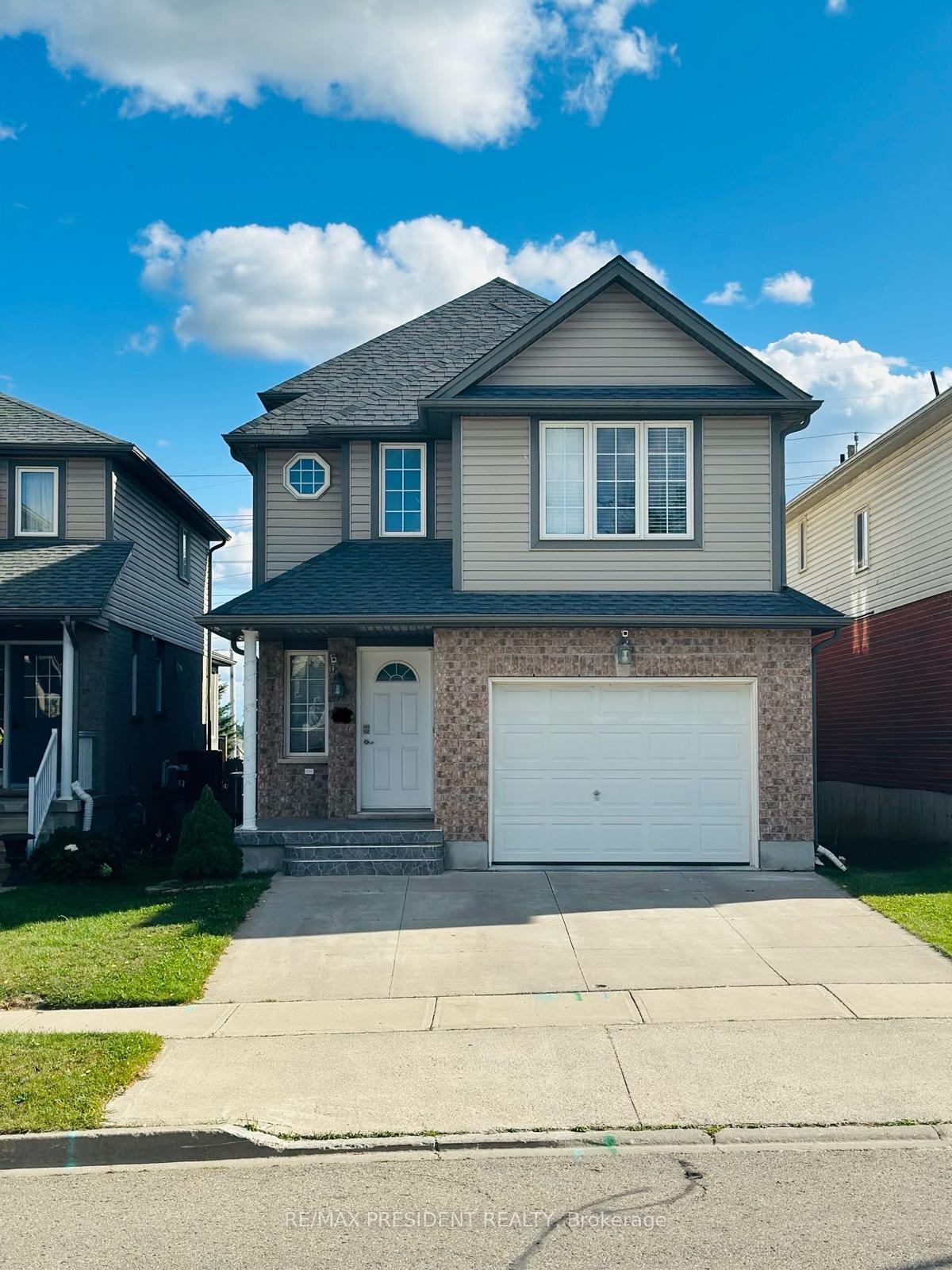 Photo 1 of Unit UPPER, 54 Periwinkle Street, Kitchener, Larentian West — HOMEH