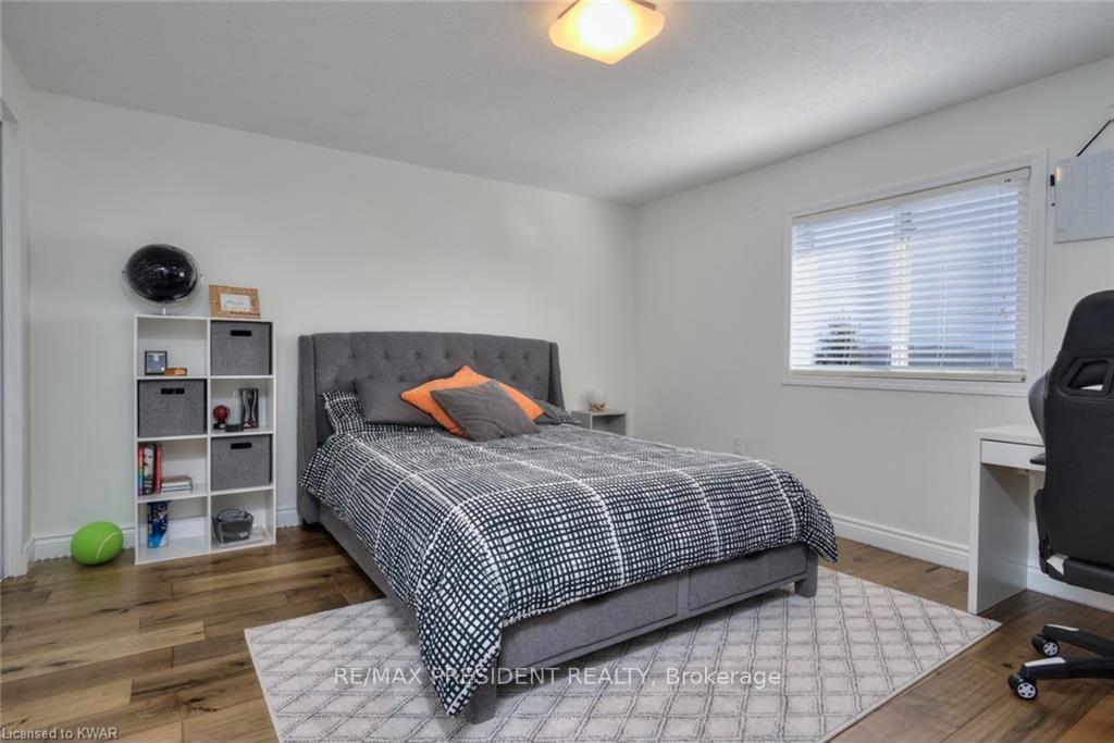 Photo 2 of Unit UPPER, 54 Periwinkle Street, Kitchener, Larentian West — HOMEH