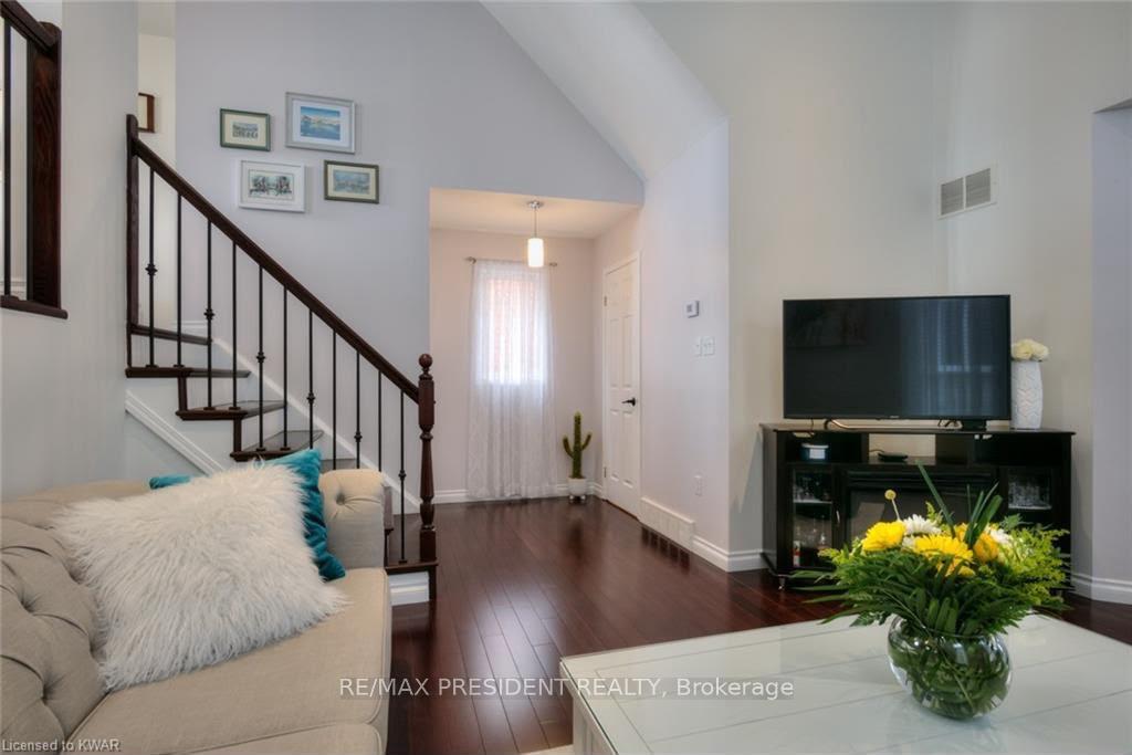 Photo 16 of Unit UPPER, 54 Periwinkle Street, Kitchener, Larentian West — HOMEH