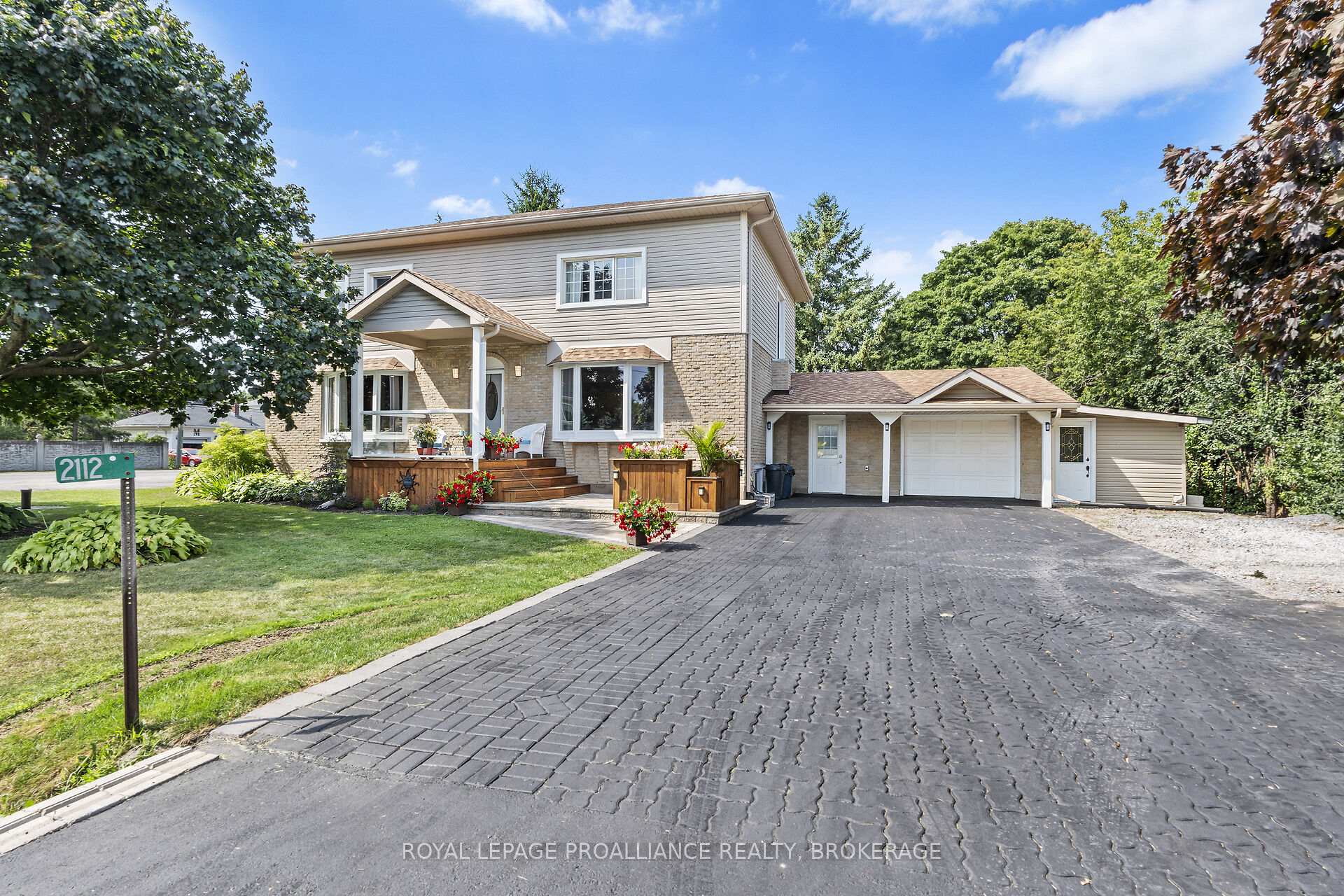 Photo 3 of 2112 Burbrook Road, Kingston, City North of 401 — HOMEH