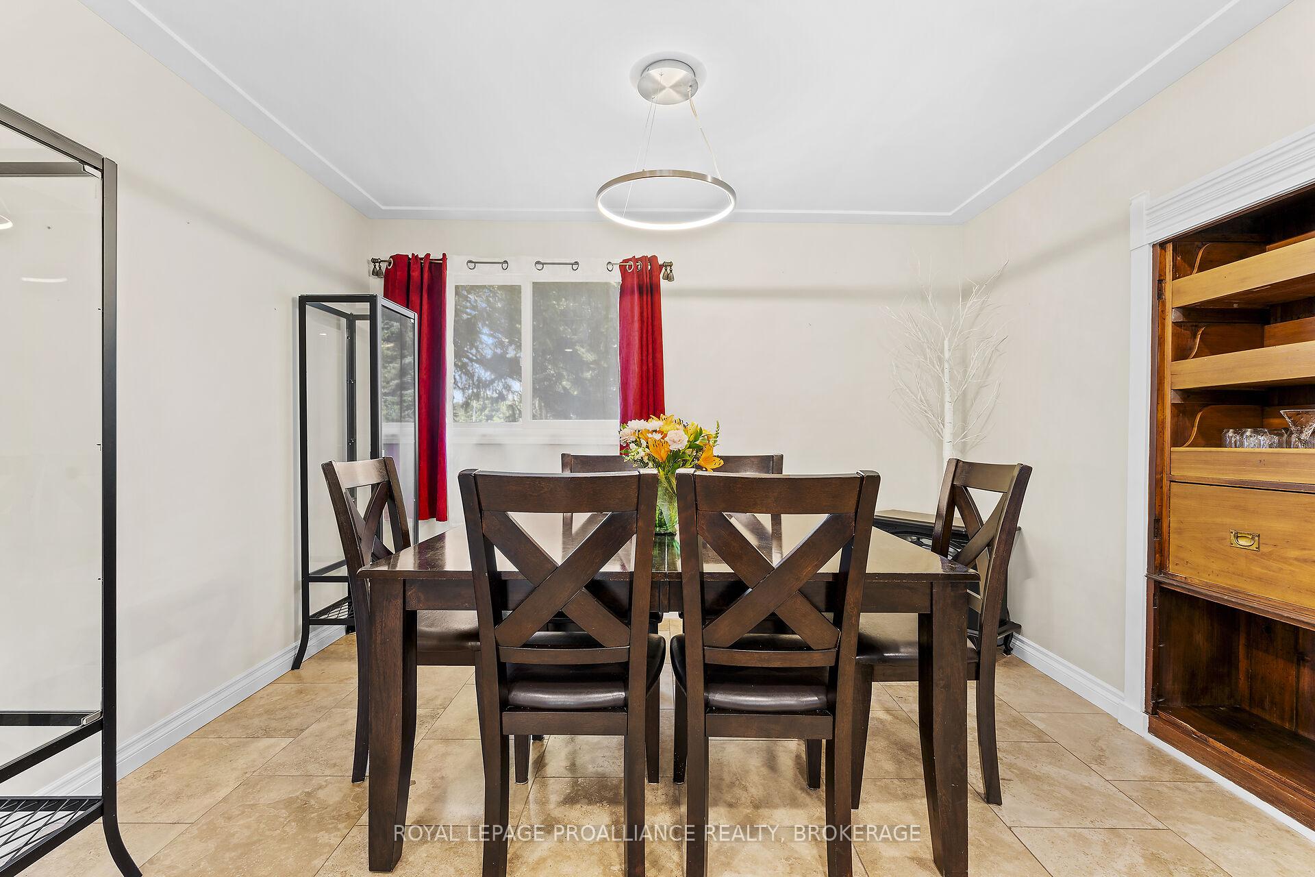 Photo 10 of 2112 Burbrook Road, Kingston, City North of 401 — HOMEH