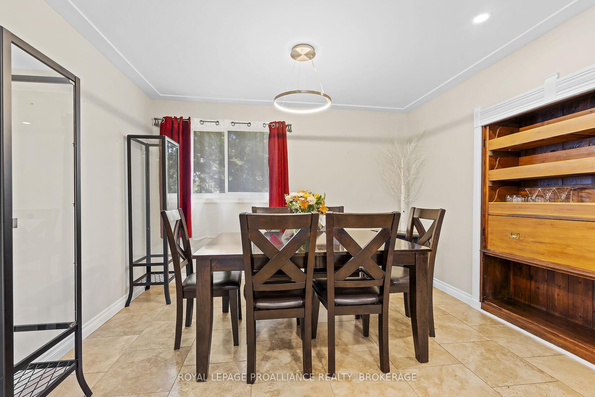 Photo 11 of 2112 Burbrook Road, Kingston, City North of 401 — HOMEH