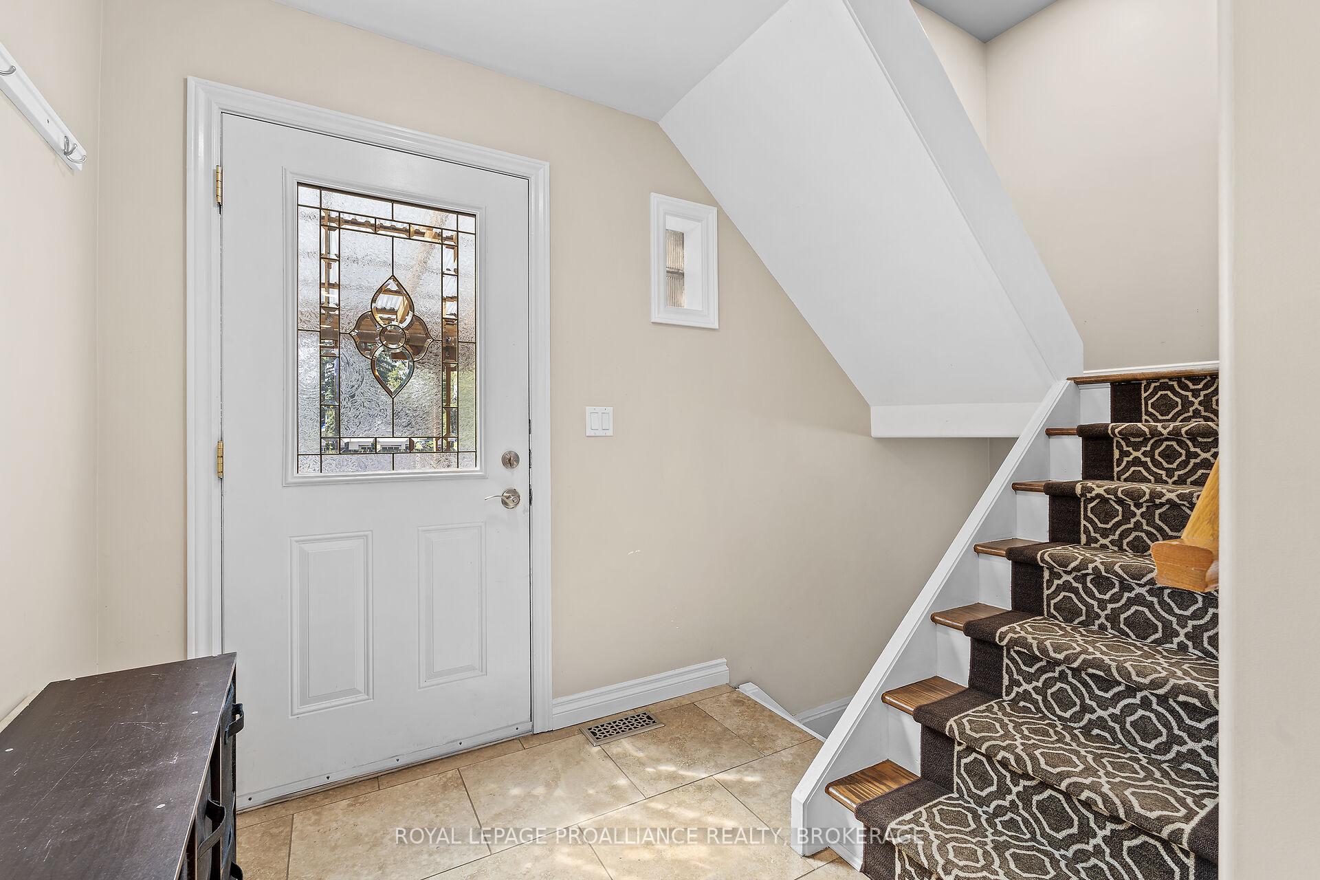 Photo 17 of 2112 Burbrook Road, Kingston, City North of 401 — HOMEH