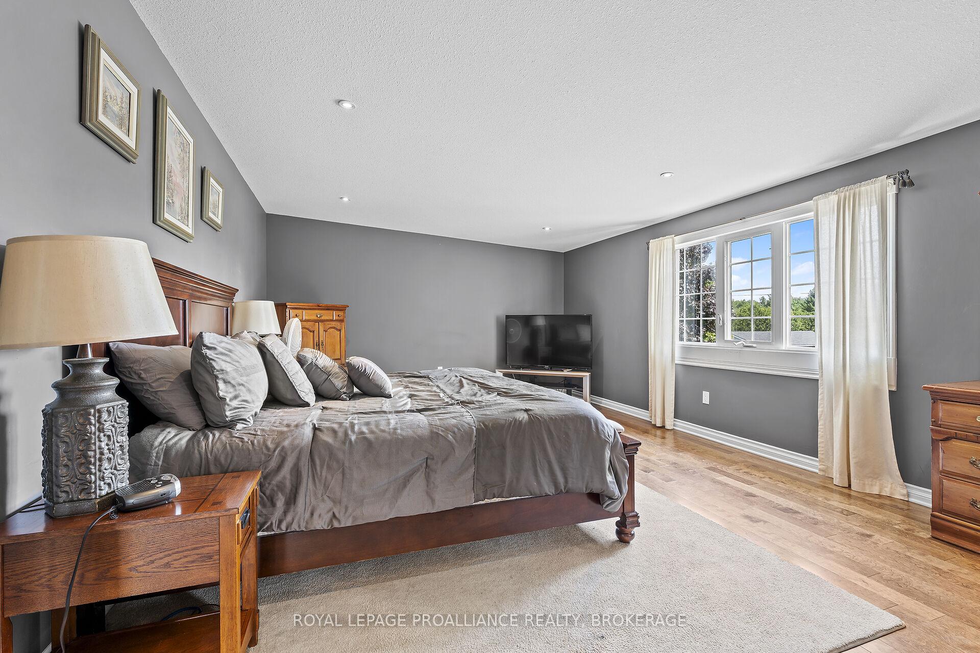 Photo 19 of 2112 Burbrook Road, Kingston, City North of 401 — HOMEH