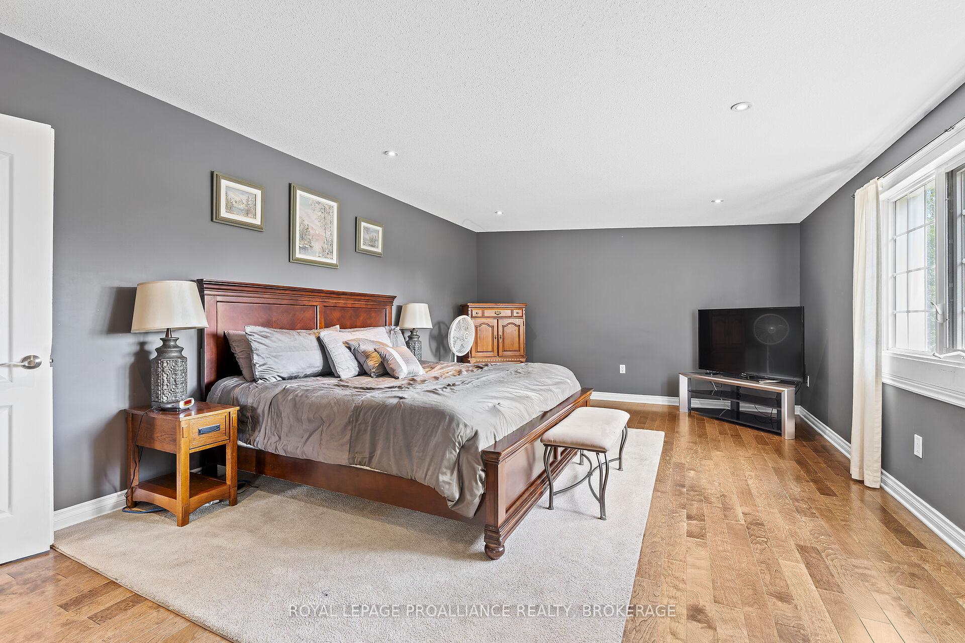 Photo 20 of 2112 Burbrook Road, Kingston, City North of 401 — HOMEH
